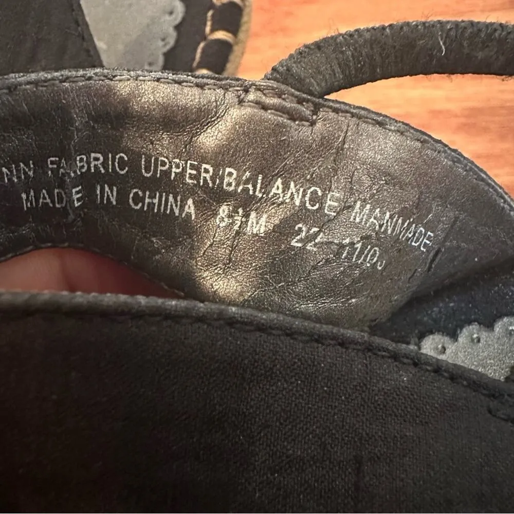 Liz Claiborne Black wedge espadrilles sz 8.5 Closed Toe Wedge Heel Espadrilles - Image 6