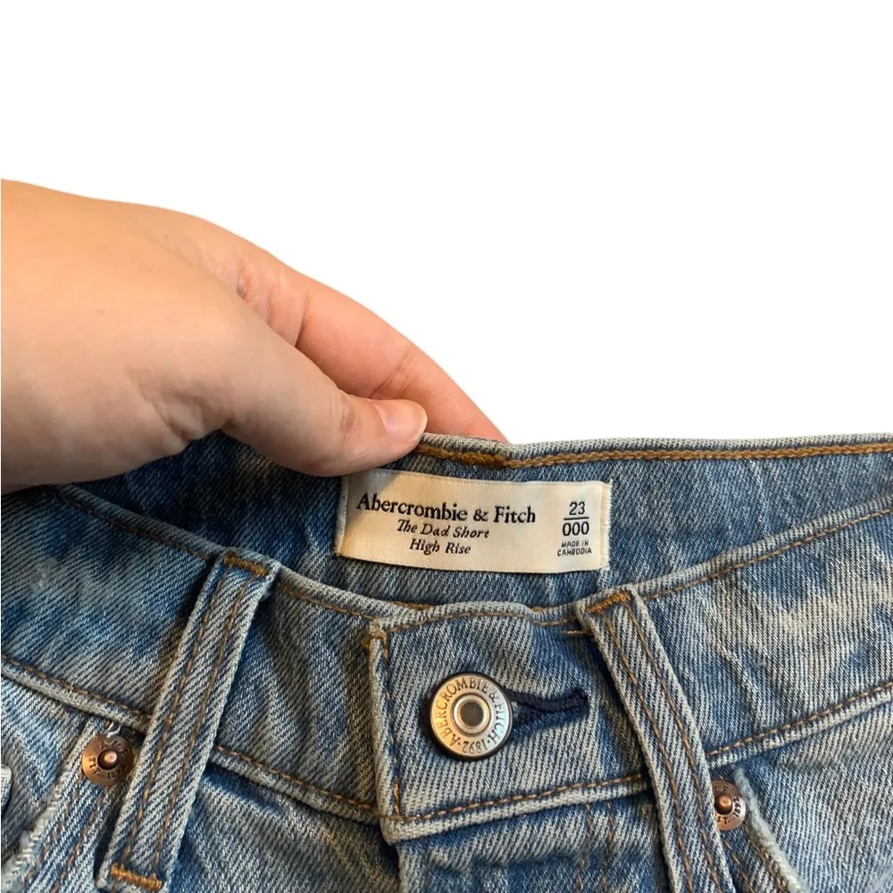 Abercrombie & Fitch high rise dad short size 23 - Image 5