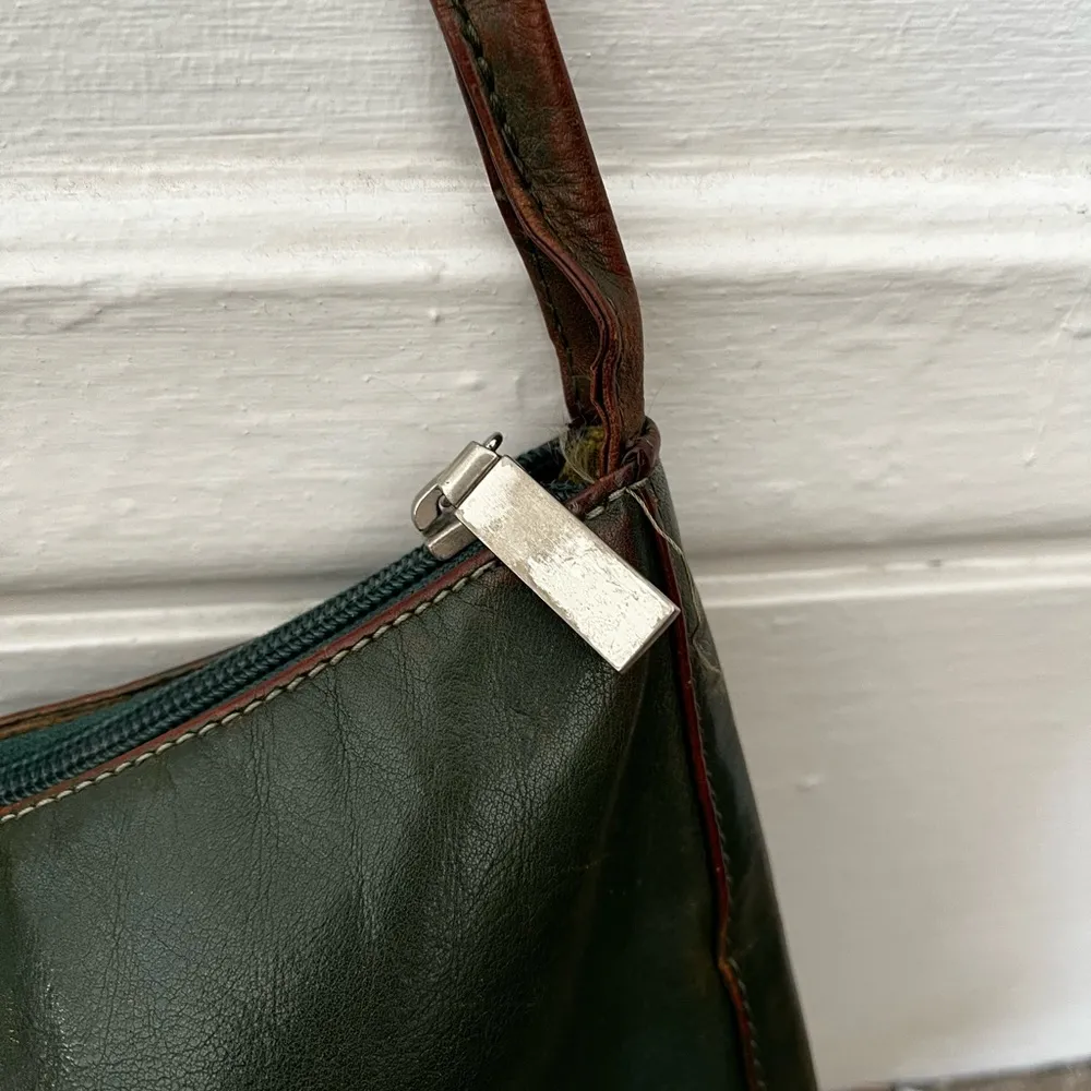 Hobo international dark Green Leather roomy Shoulder Bag w/flaws stains - Image 4