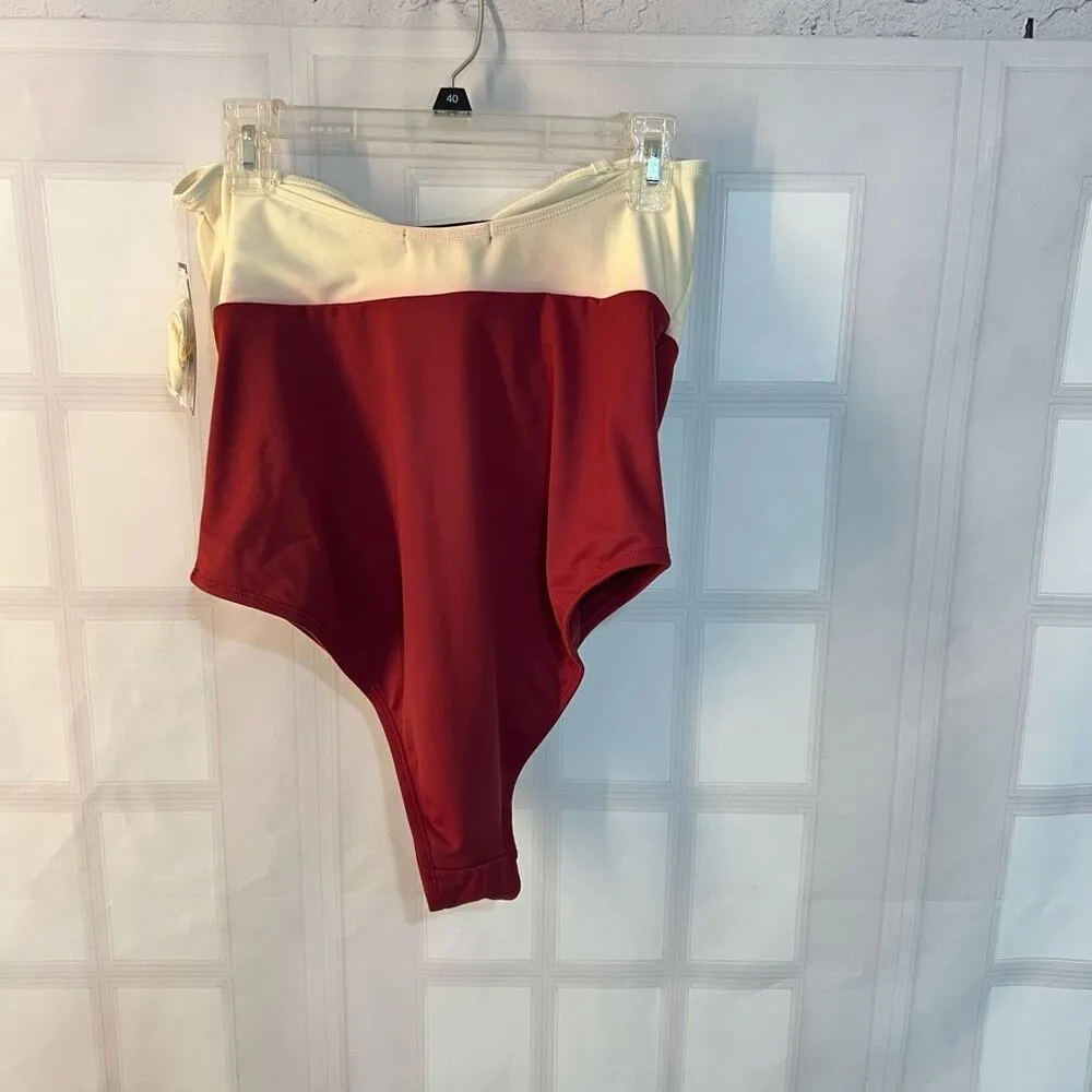 Soncy NWT White Burgundy Colorblock Sweetheart Neck One Piece Swimsuit Size 0 - Image 3