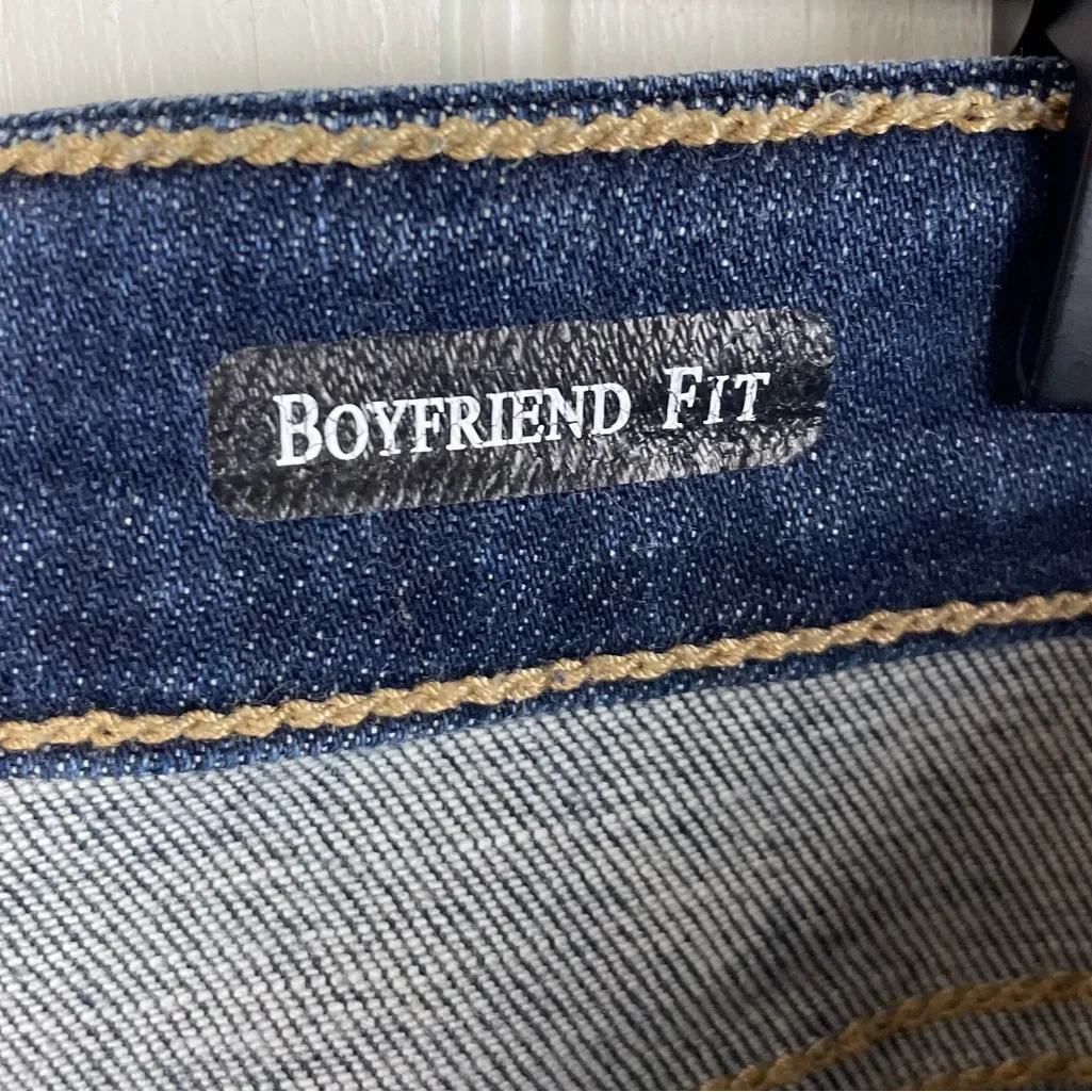 Judy Blue Jeans Boyfriend Fit Women's Size 11/30 Distressed Denim Bleach Splash - Image 7