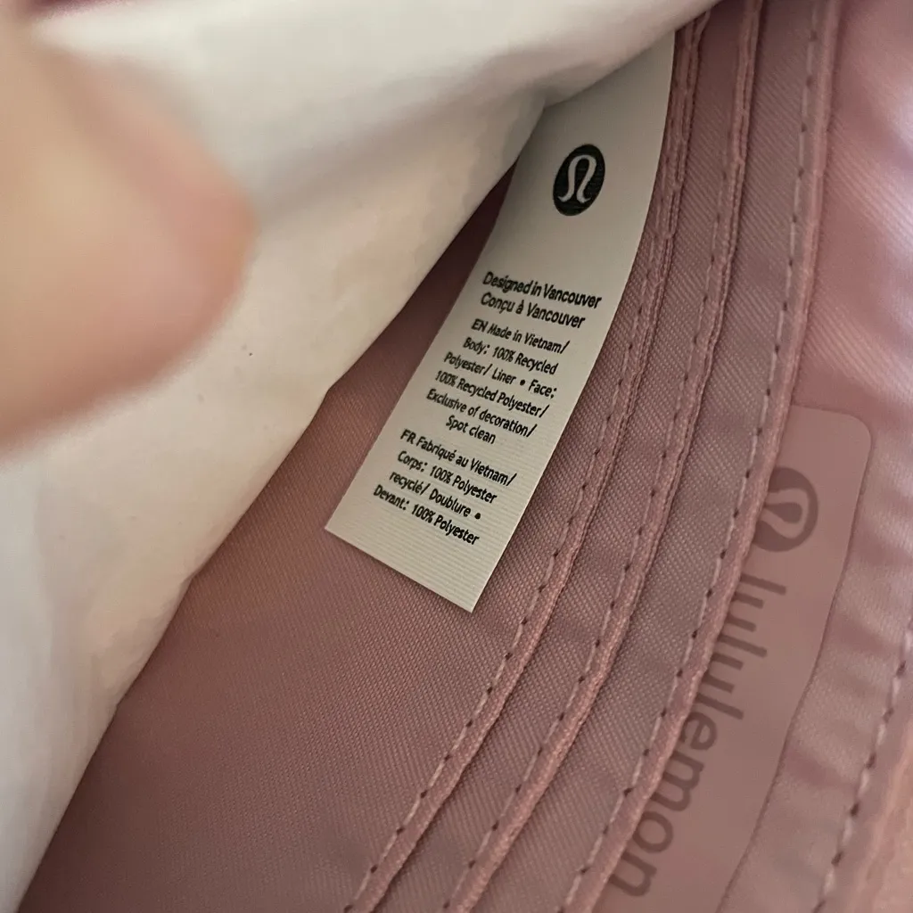 Lululemon  Clippable Card Pouch - Pink Haze - Image 12