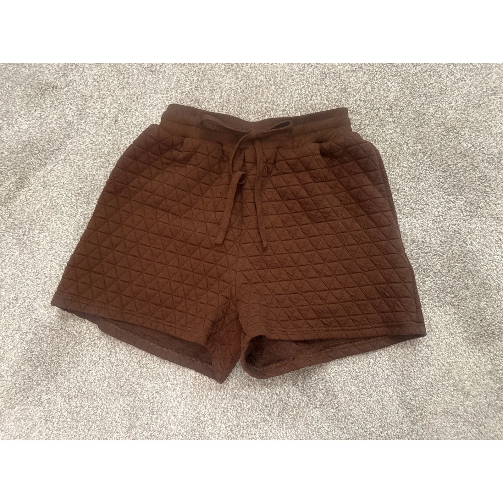 Entro Quilted High Waisted Drawstring Shorts in Espresso, S - Image 4