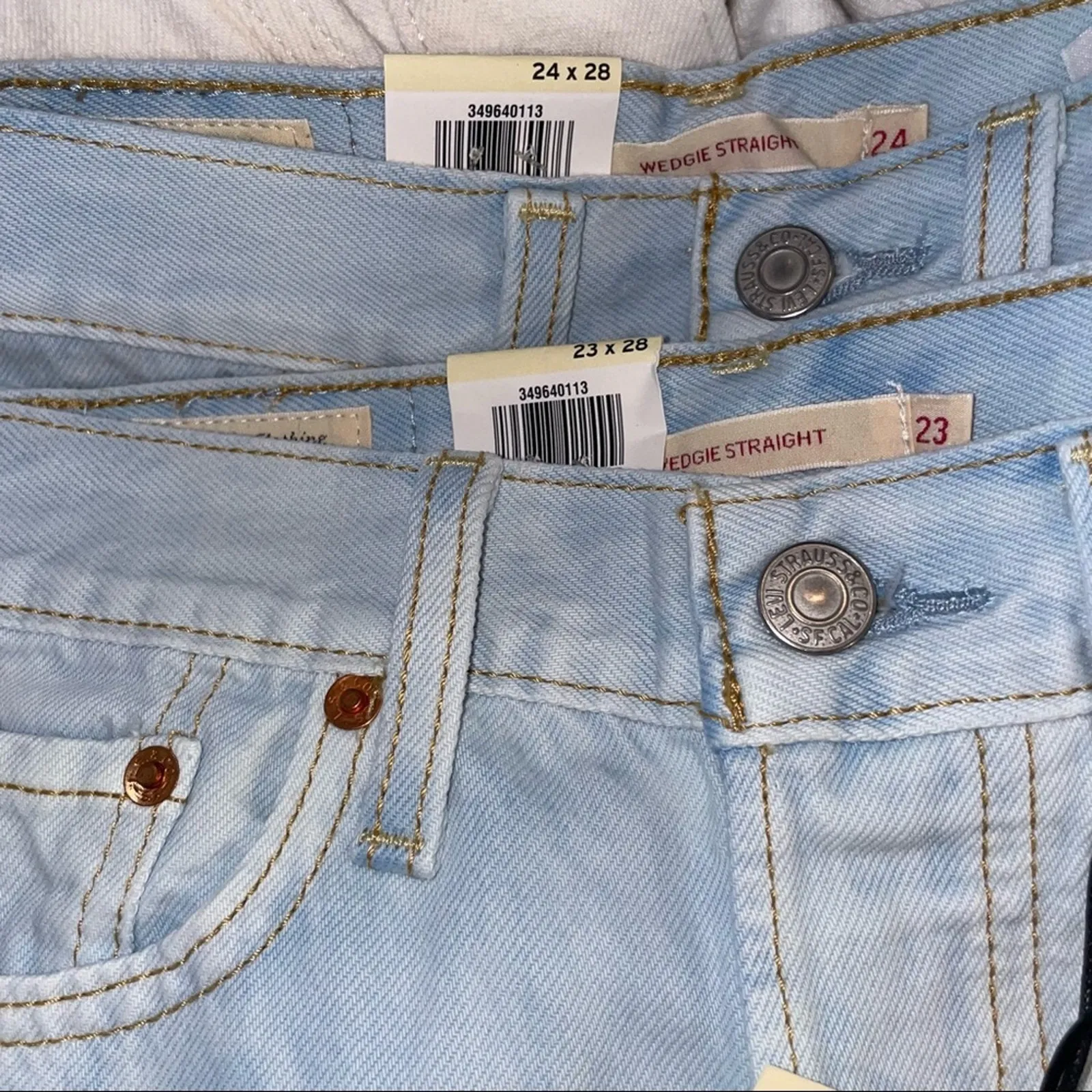 NWT Levi’s Premium Denim Wedgie Straight in Cloud 9 Wash High Waist - Image 5