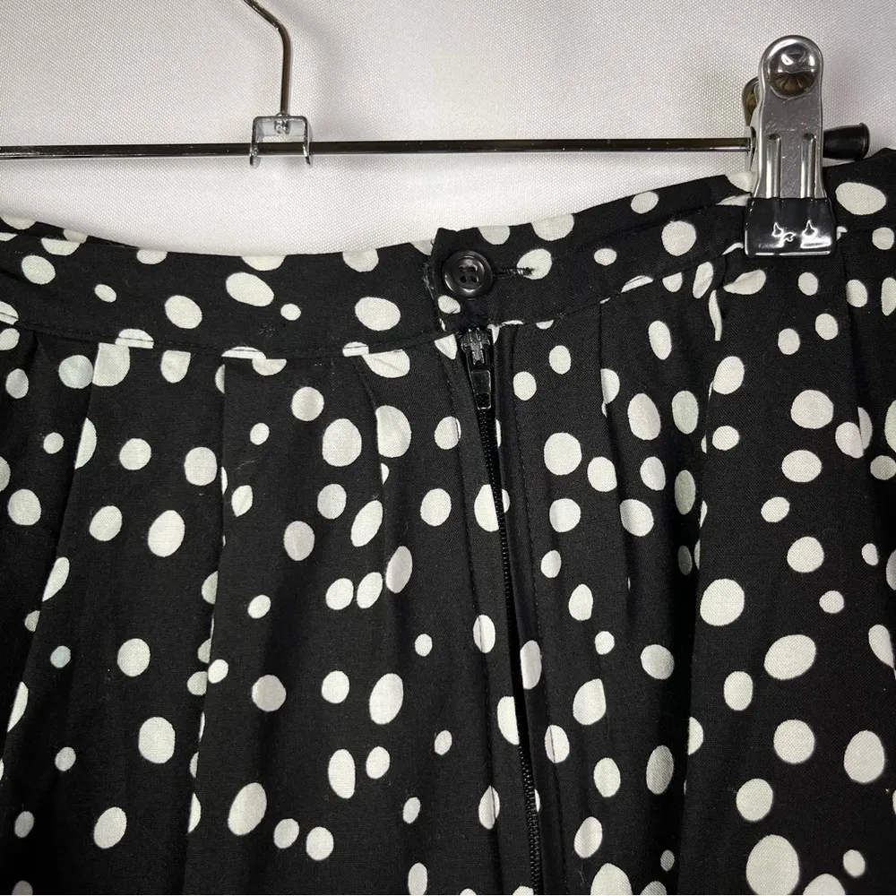 Forever 21 Black & White Polka Dot Circle Mini Skirt S - Image 4