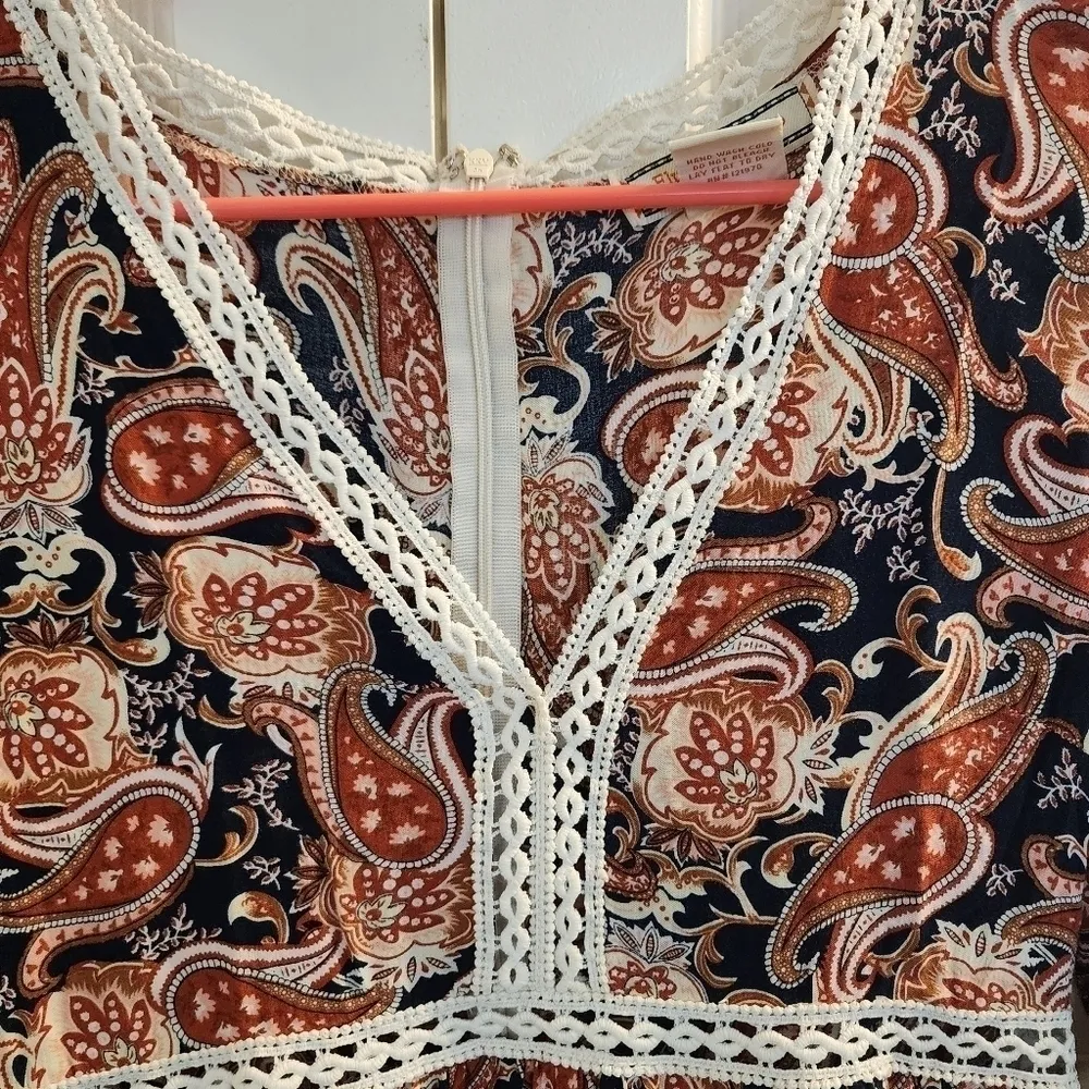 Flying Tomato knee length V Neck embroidered paisley swing sheath Mini dress L - Image 6