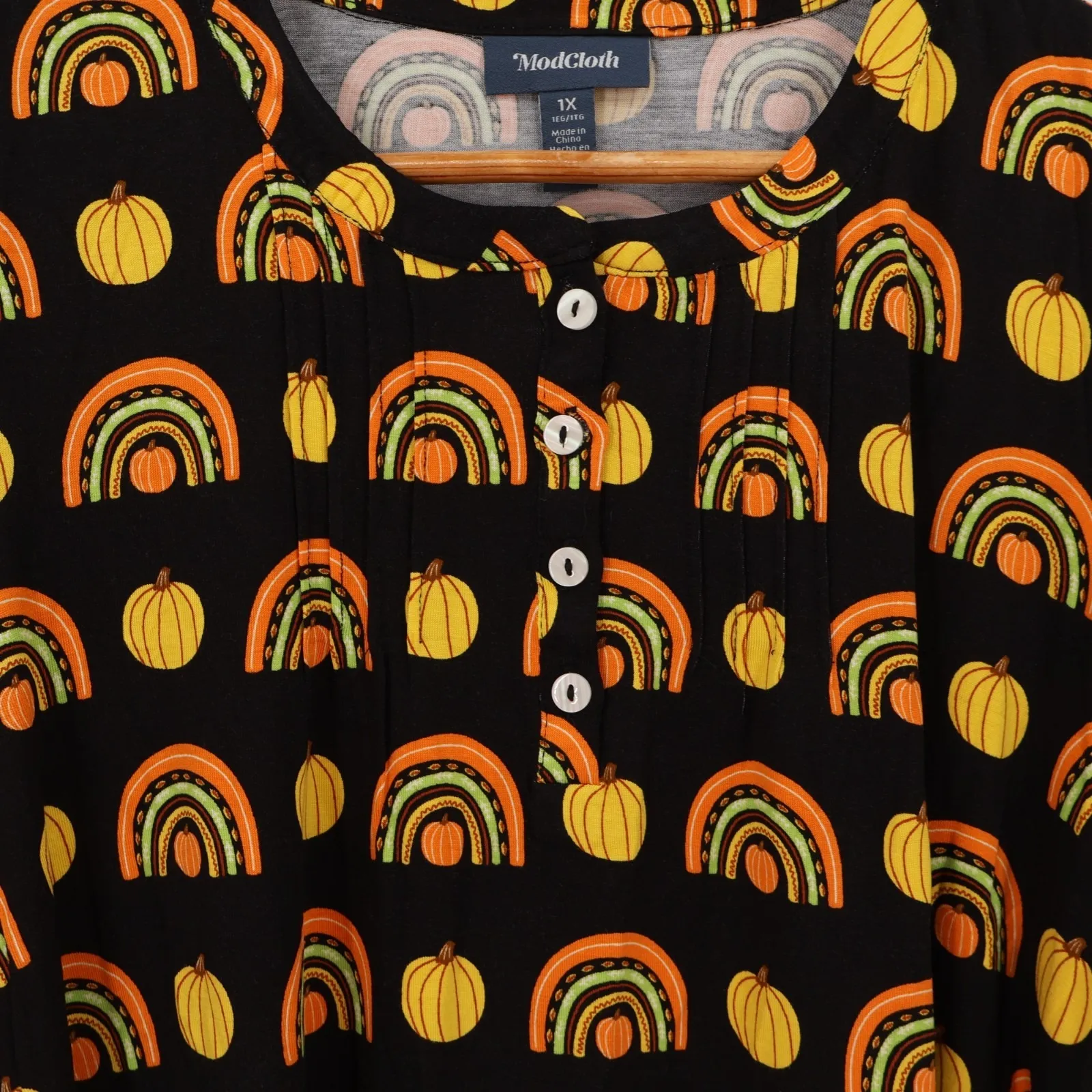 NWT ModCloth Pumpkin Rainbow‎ Popover Top Womens Halloween Fall Novelty Size 1X - Image 3