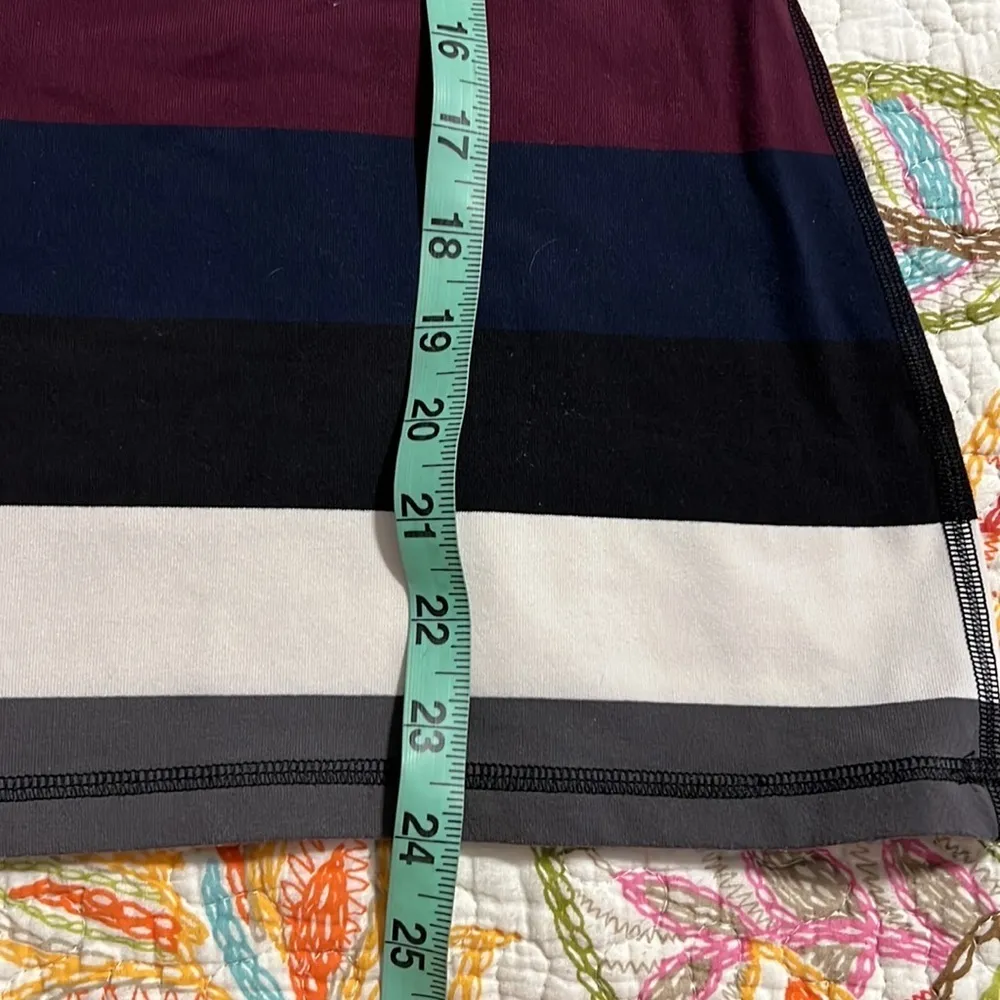 LuLuLemon padded striped athletic top halter back size missing see measurements - Image 10