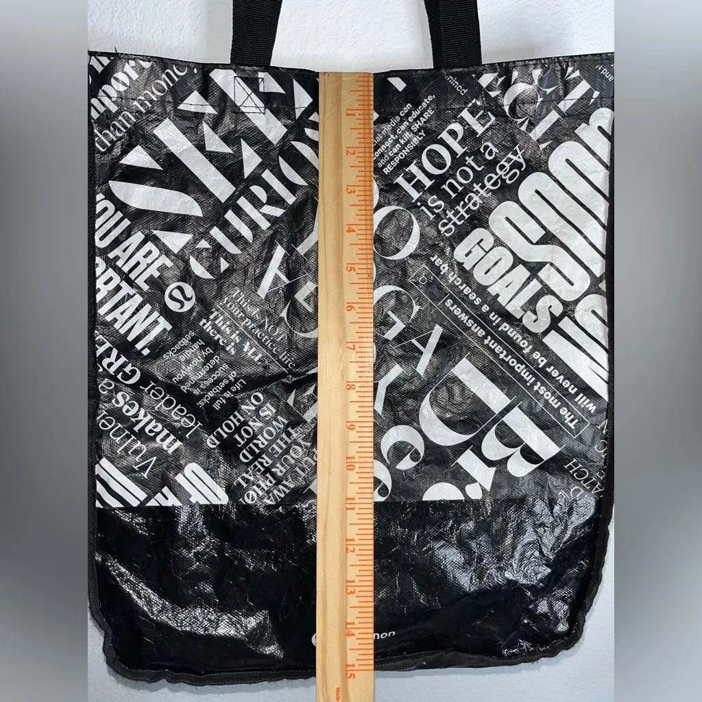 Lululemon Black Manifesto Newspaper Blog Print Reusable Shopping Gym Lunch Bag L - Image 15