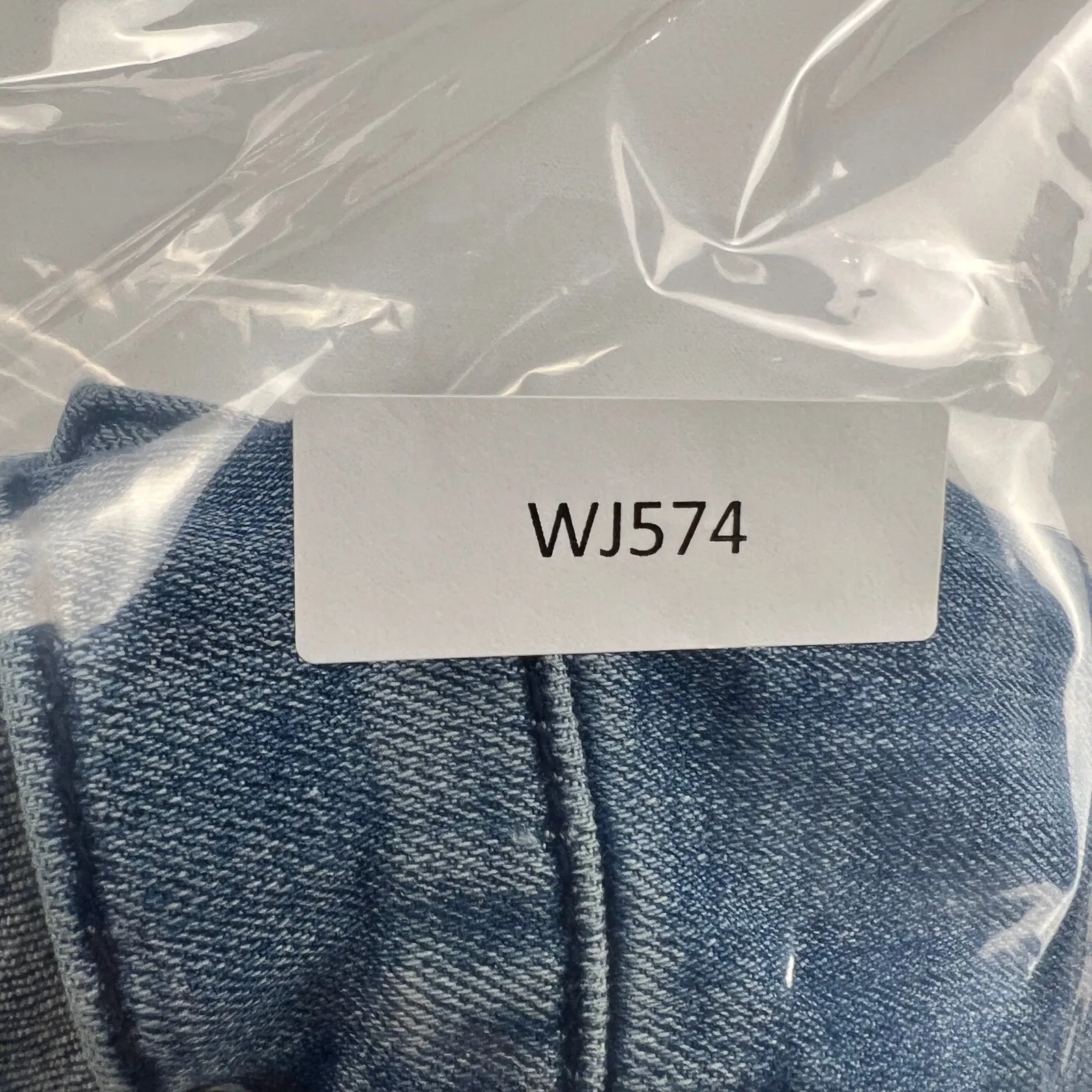 Driftwood Jackie Crop Embroidered Floral Cuffed Jeans Medium Wash Size 26 - Image 10