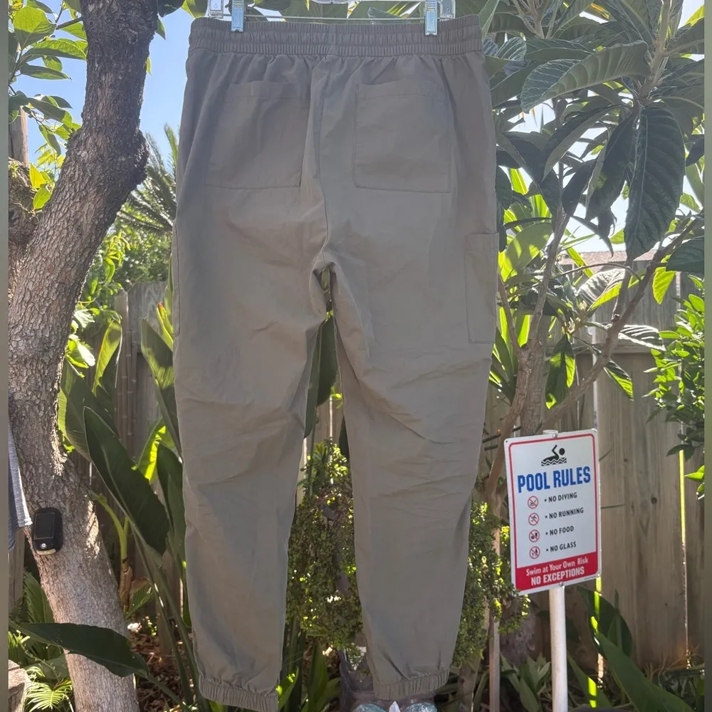 Old Navy Women’s Olive Poplin High Rise Tapered Cargo Elastic Cuff Jogger Size L - Image 3