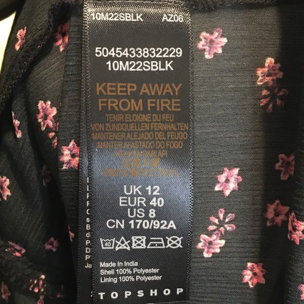 TOPSHOP Black Dress w Rose Pattern Puff Sleeve Open Ladder Accent Sz 8 NWOT - Image 7