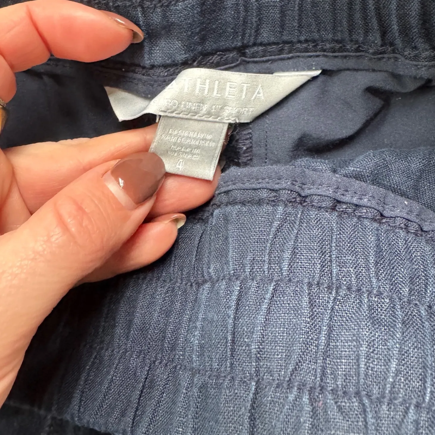 Athleta Navy Linen Blend Drawstring Shorts Size 4 Coastal Minimalist Redort - Image 3