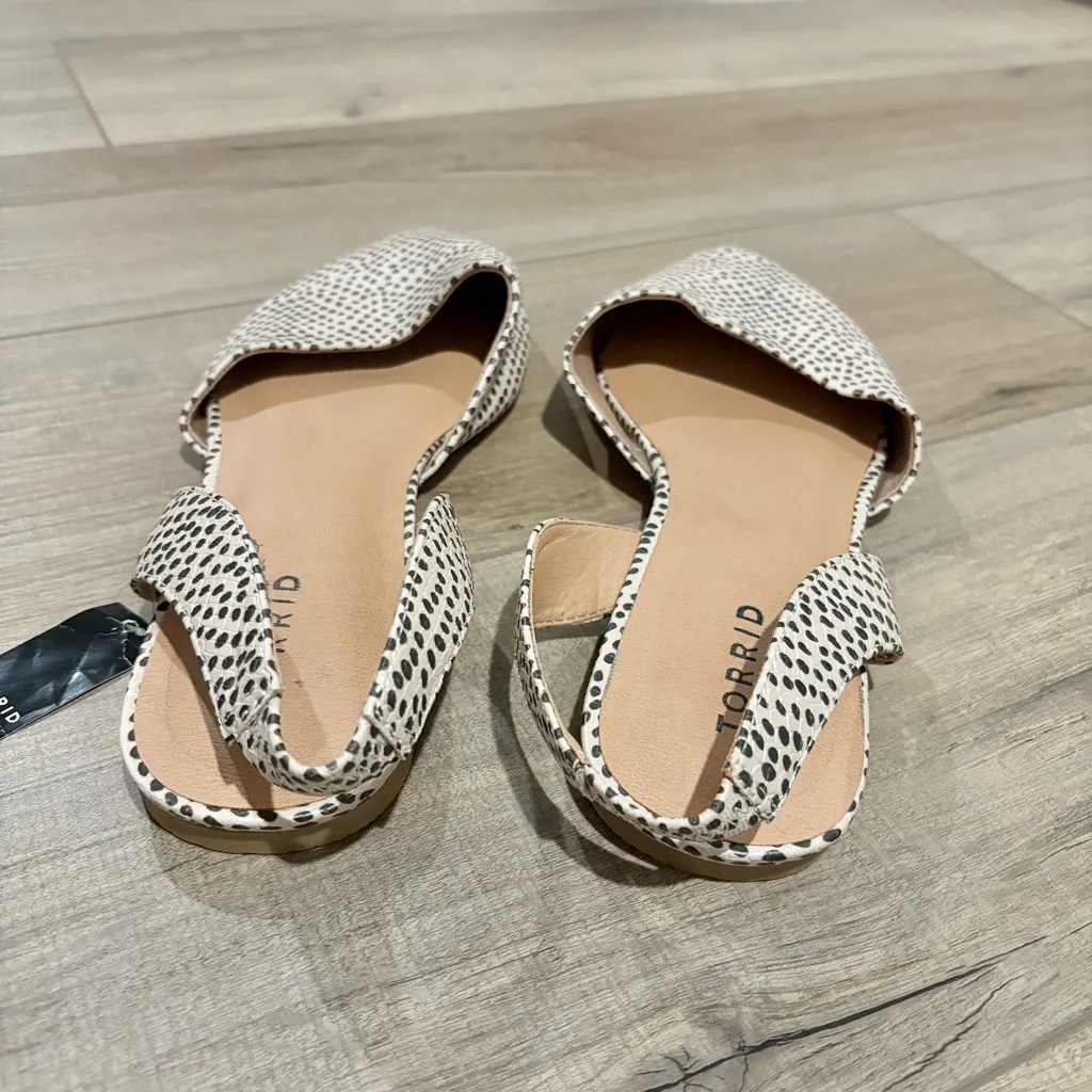 Torrid Pointy Toe Sling back Strap Flats Snake Dot Print Slingback 11.5 Wide - Image 3