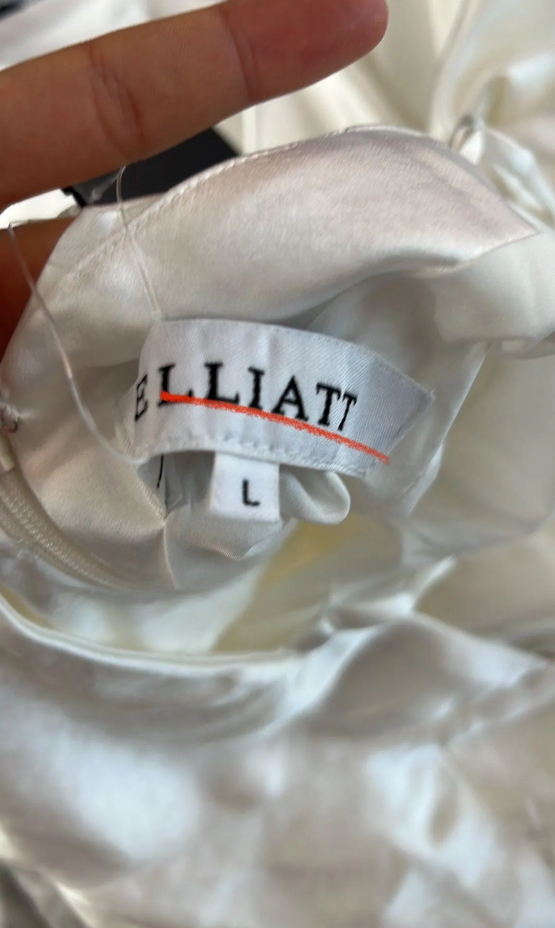 Skylar Dress in White Large - Image 12