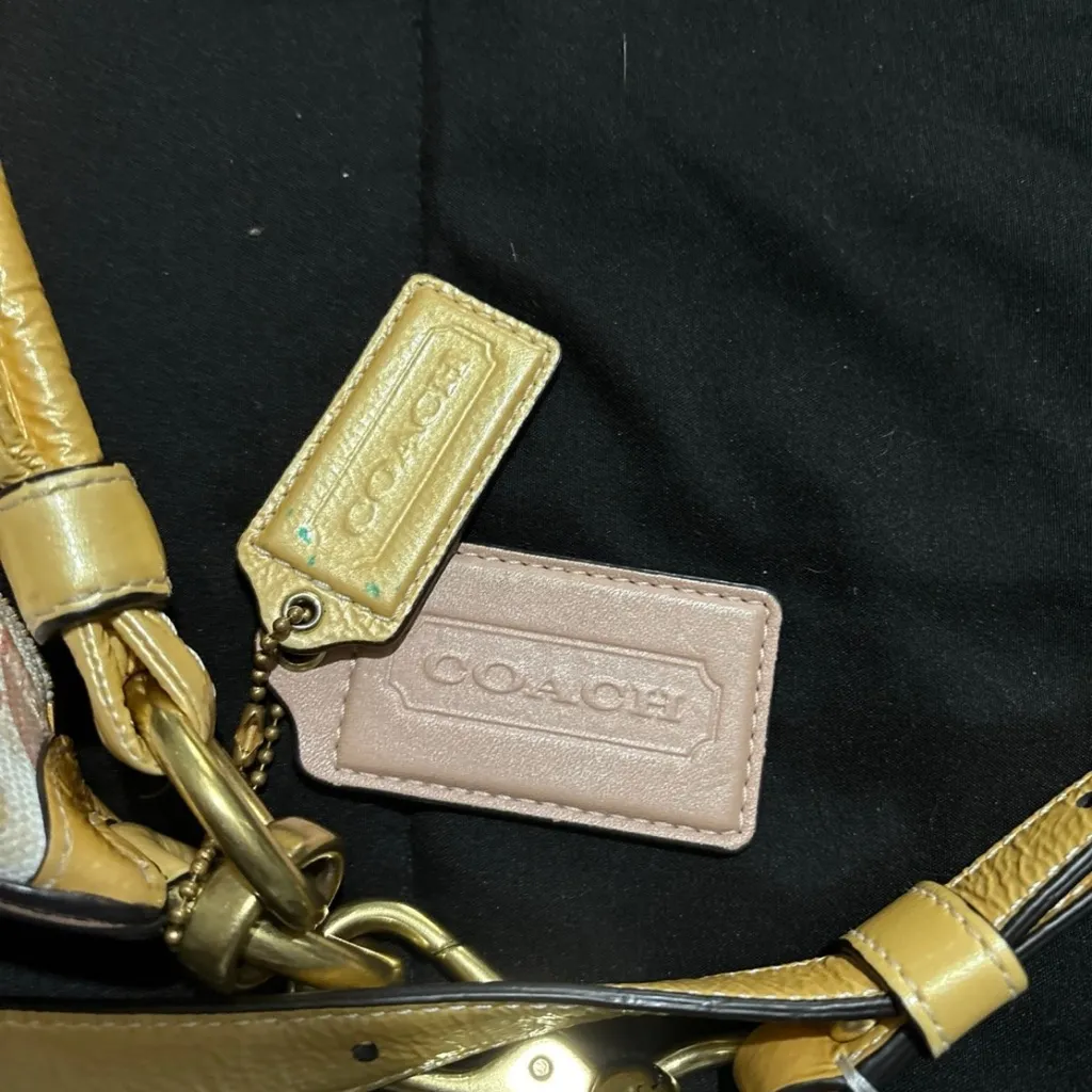 Coach Pink and Cream Patterned Shoulder Bag - Image 7