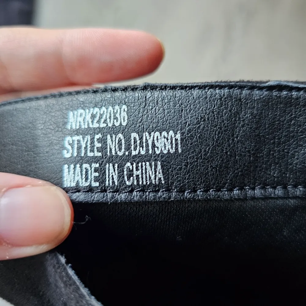 Size 8 Black Slouch Boots - Image 4