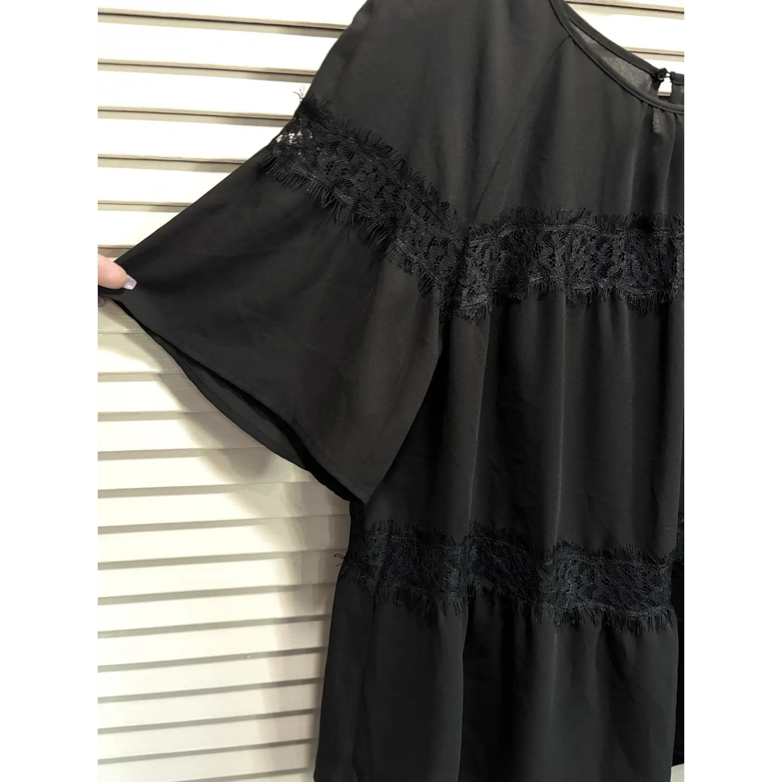 Chelsea Black Chiffon Round Neck Short‎ Ruffle Sleeve Lace Blouse Size Large - Image 3