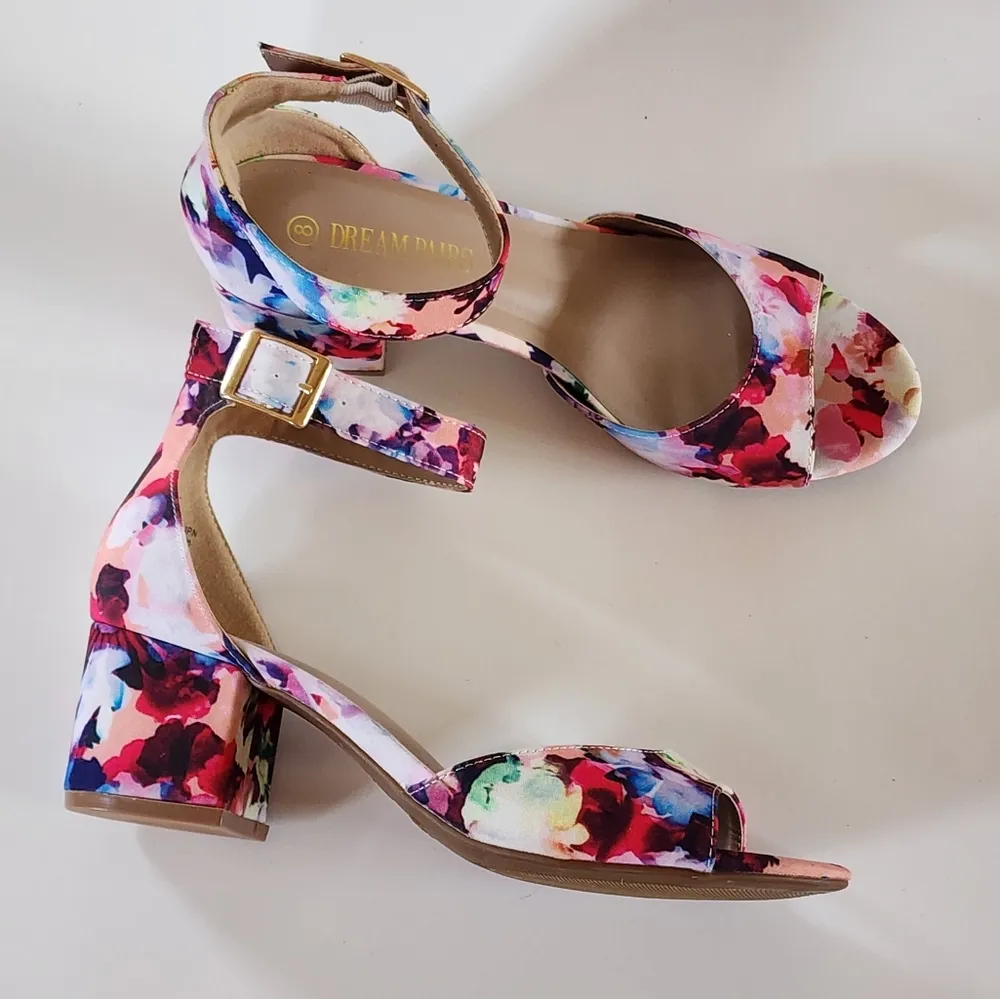 Dream PairsChunkle Pink Floral Low Heel Ankle Strap Chunky Sandals Size 8 - Image 7