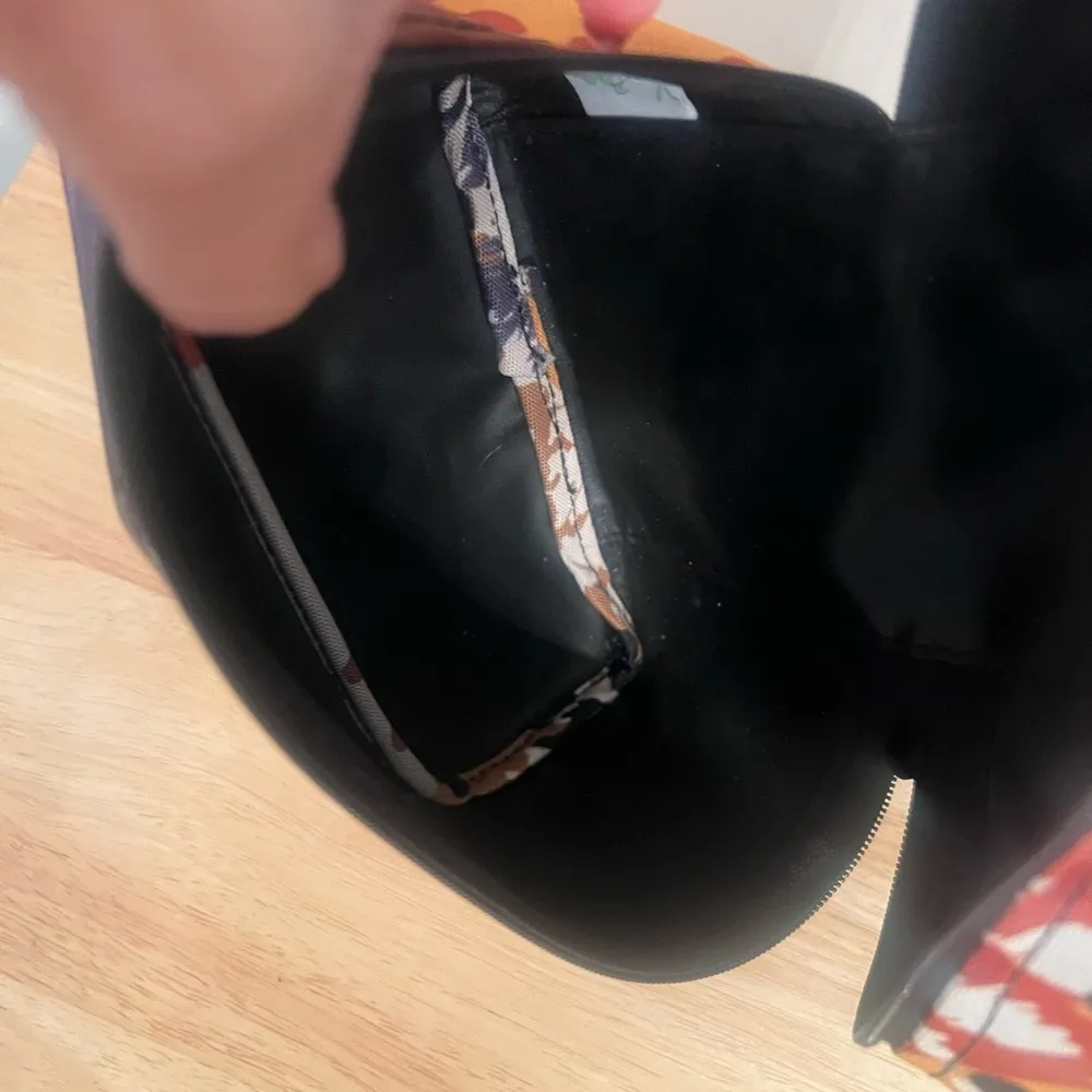 Painted Feathers Cosmetic Bag - Image 3