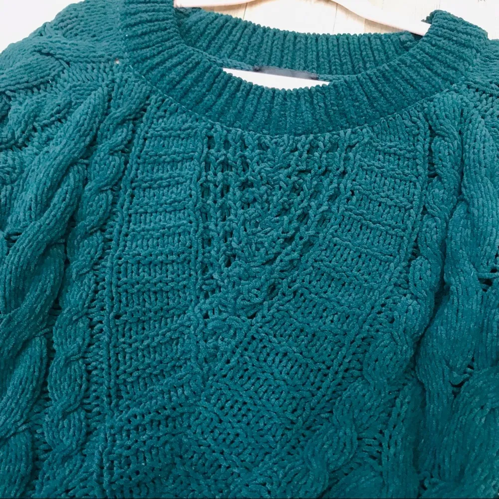 Express oversized green Pullover Sweater sz XS - Image 9