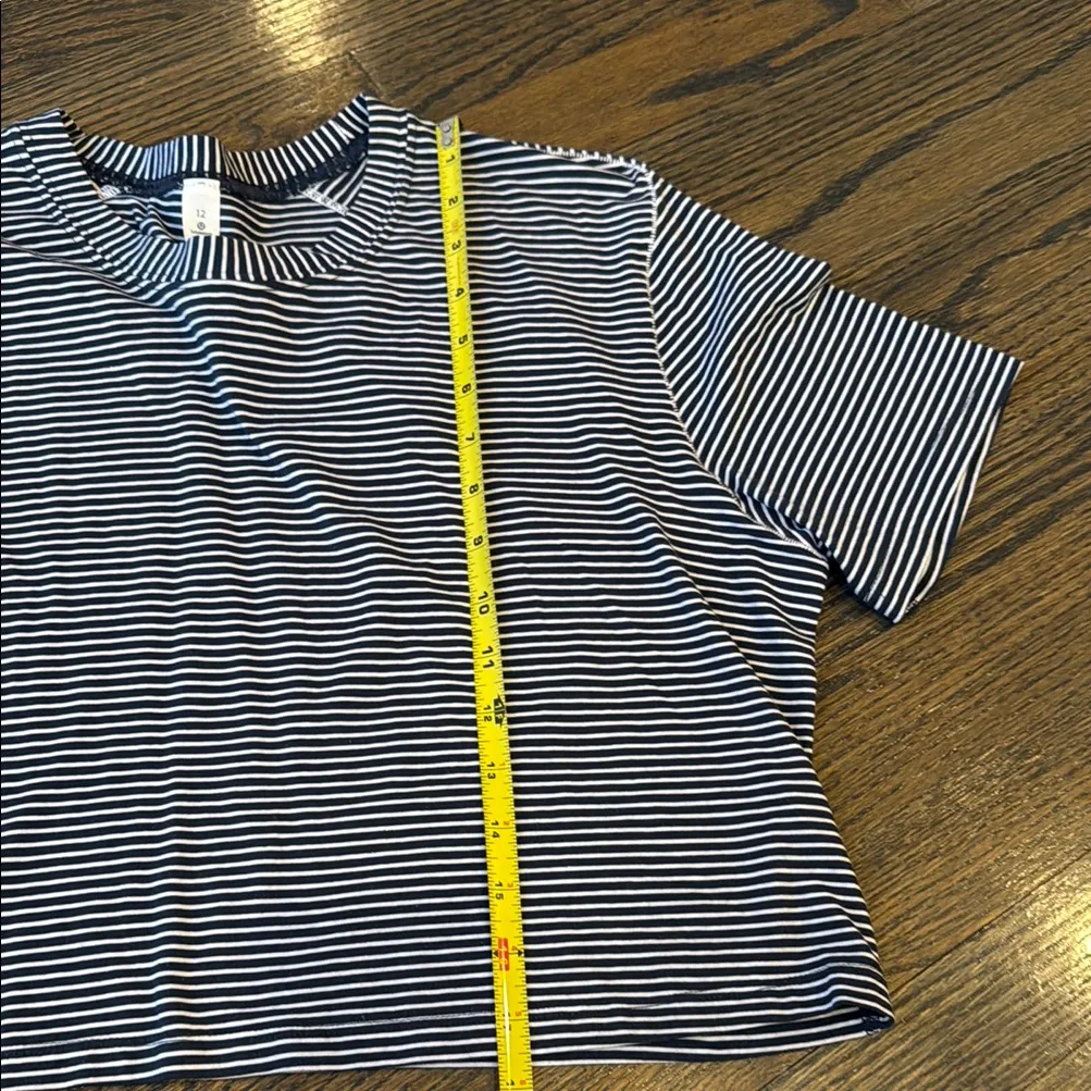 Lululemon All Yours Crop Tee size 12 like new Blue & White stripe - Image 8