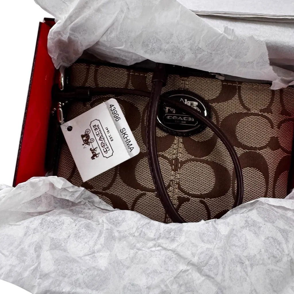 NWT Coach Sutton Signature Wristlet 43996 Tan Jacquard Zippered Pouch Bag - Image 6