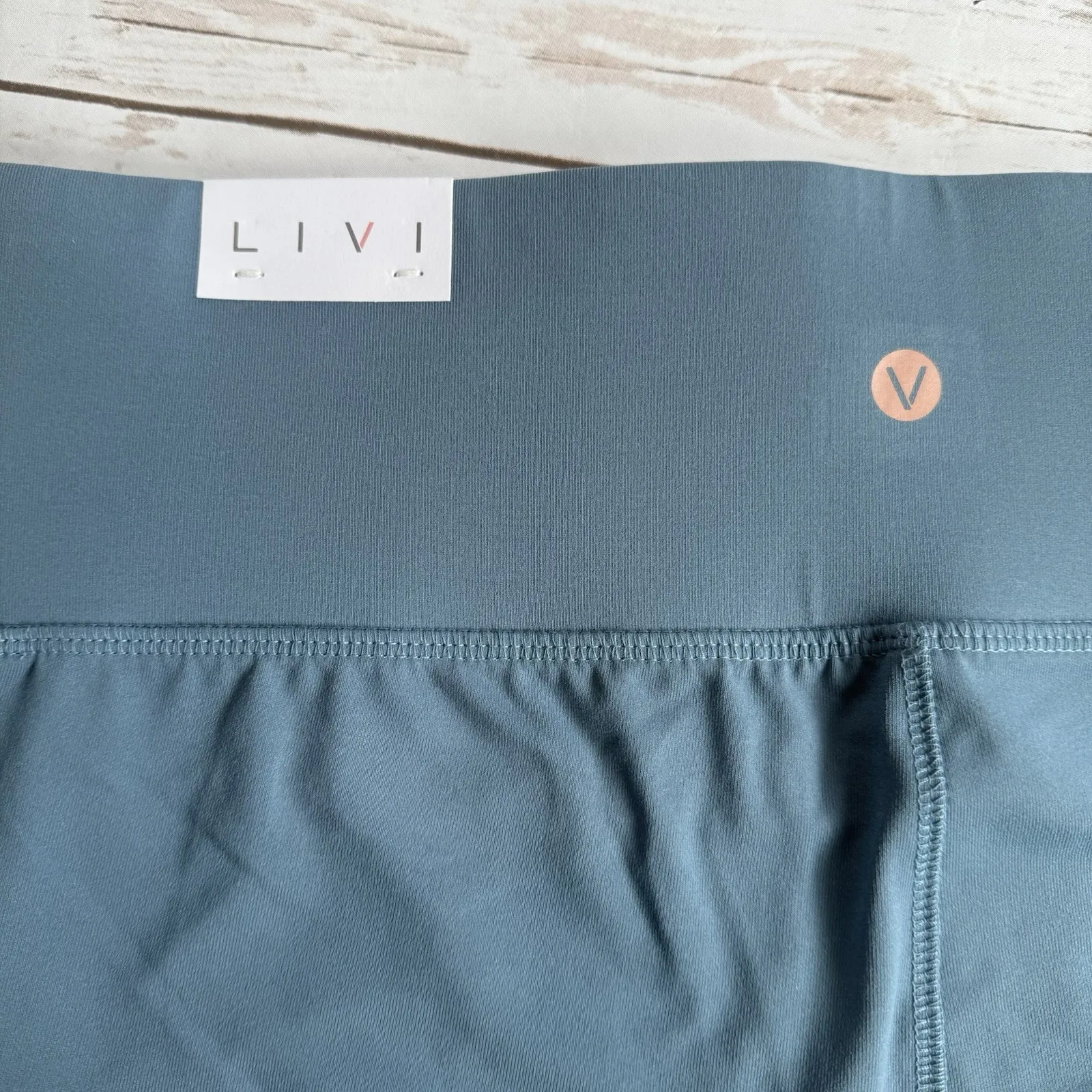 New Livi Lane Bryant Capri Leggings Plus Women 18 20 Compression 21" Inseam Blue - Image 8