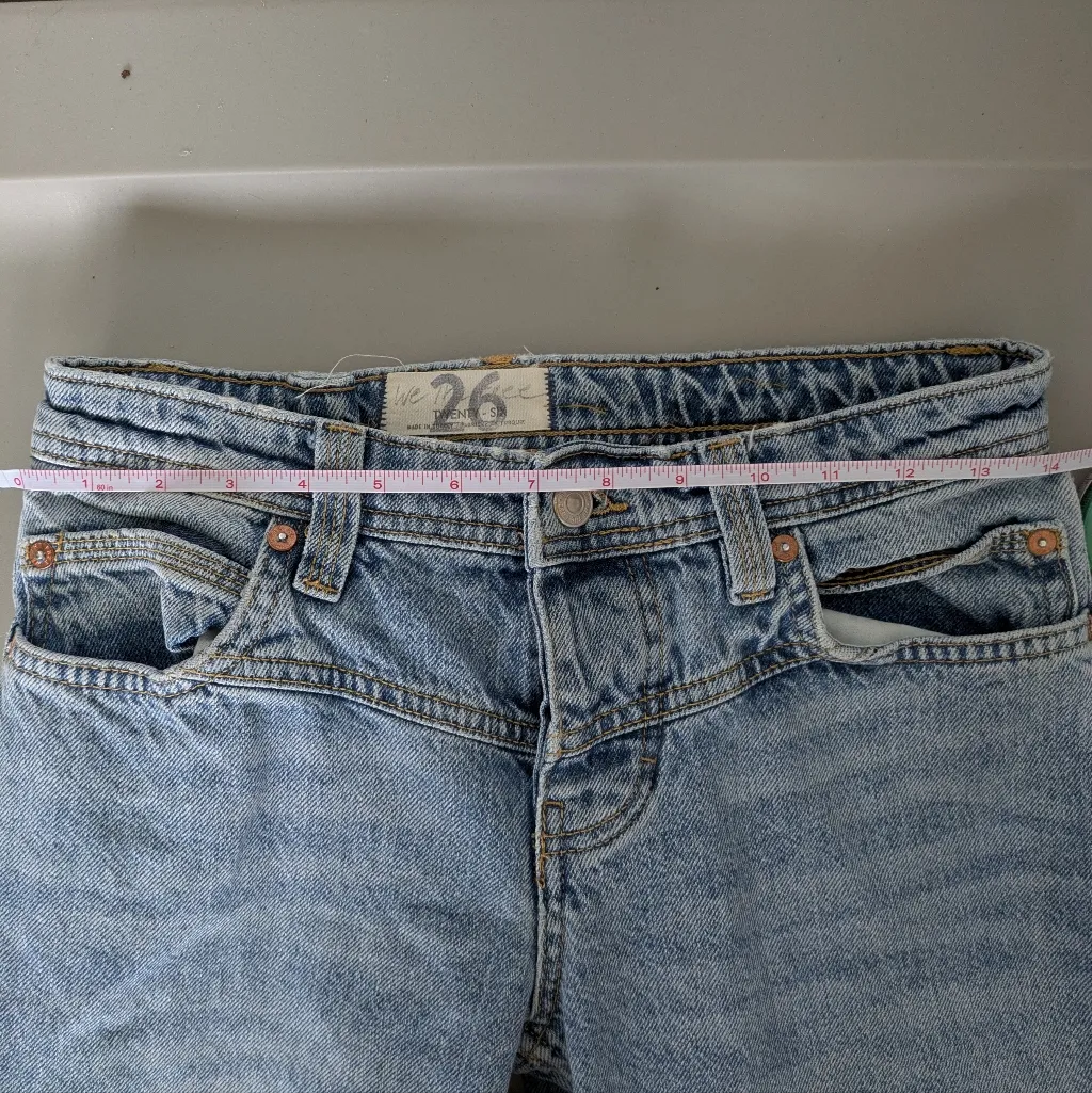 We The Free Straight Leg Jeans Hemmed Sz 26 - Image 5