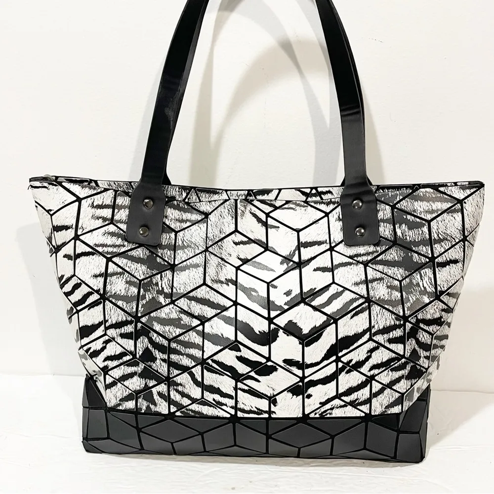 Patrizia Luca Two Tone Geo Tote Bag Zebra Black - Image 5