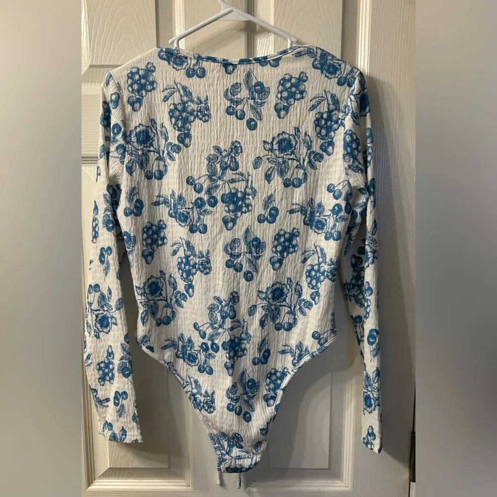 Floral Blue Halter V-wire Bodysuit size L - Image 2