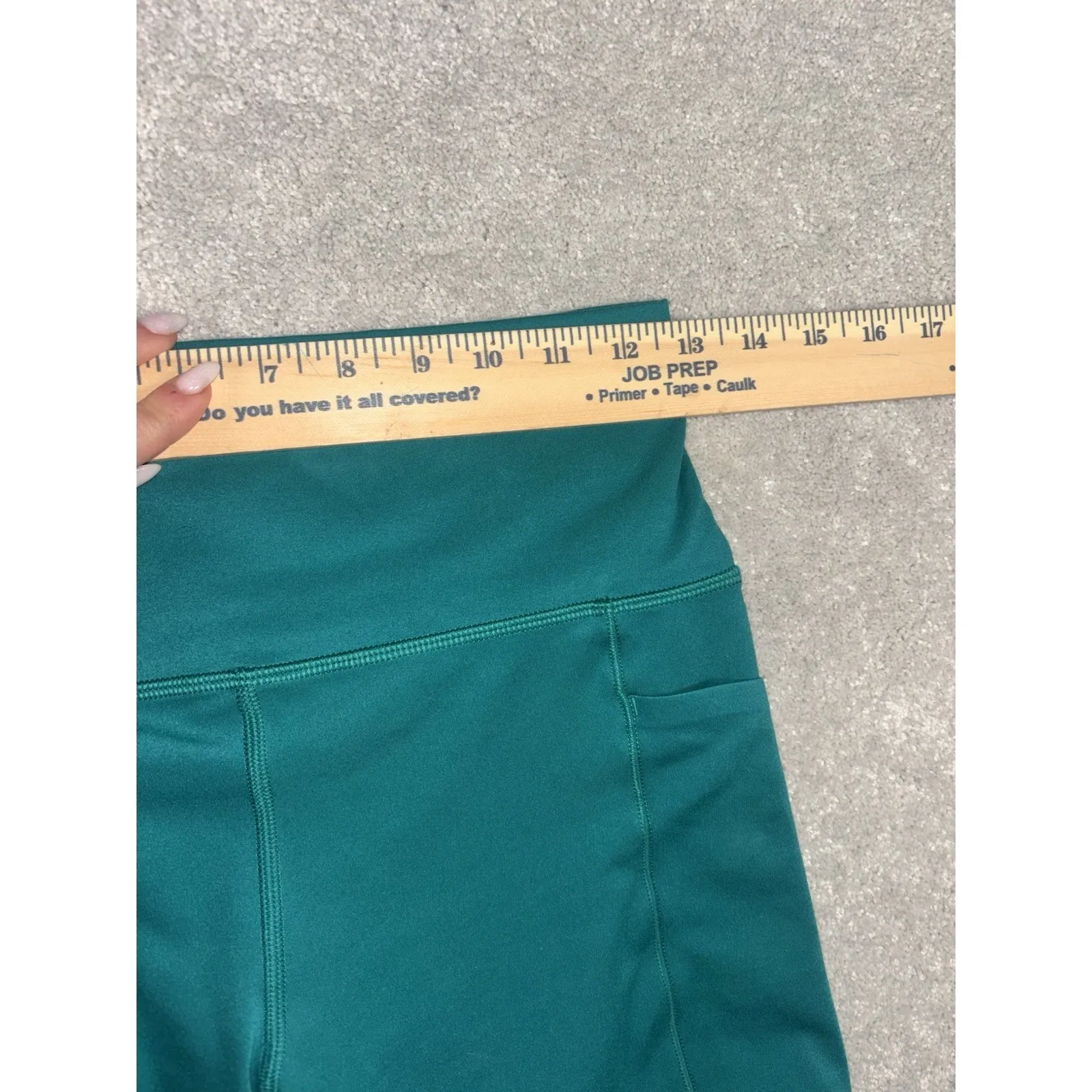 athleta salutoation stash 5 in short small green - Image 4
