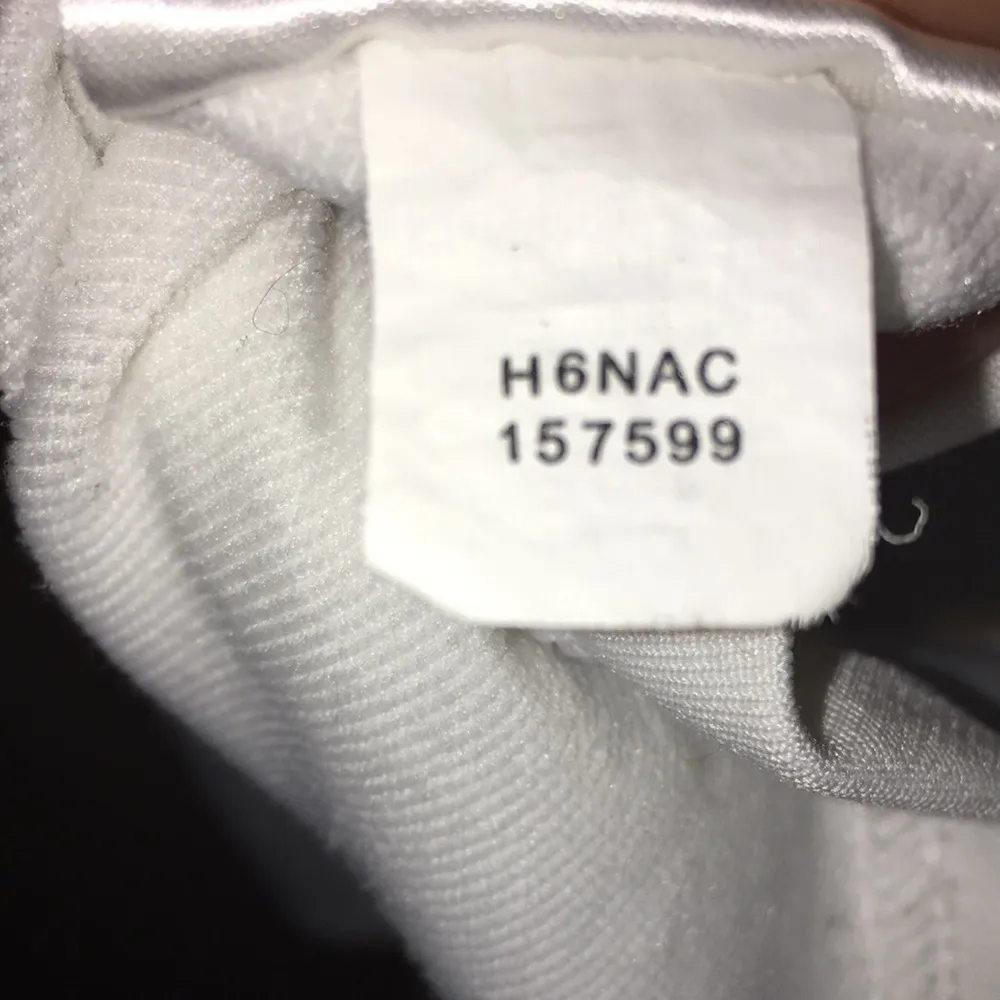 Nike compression shirt size medium​​​​ - Image 10