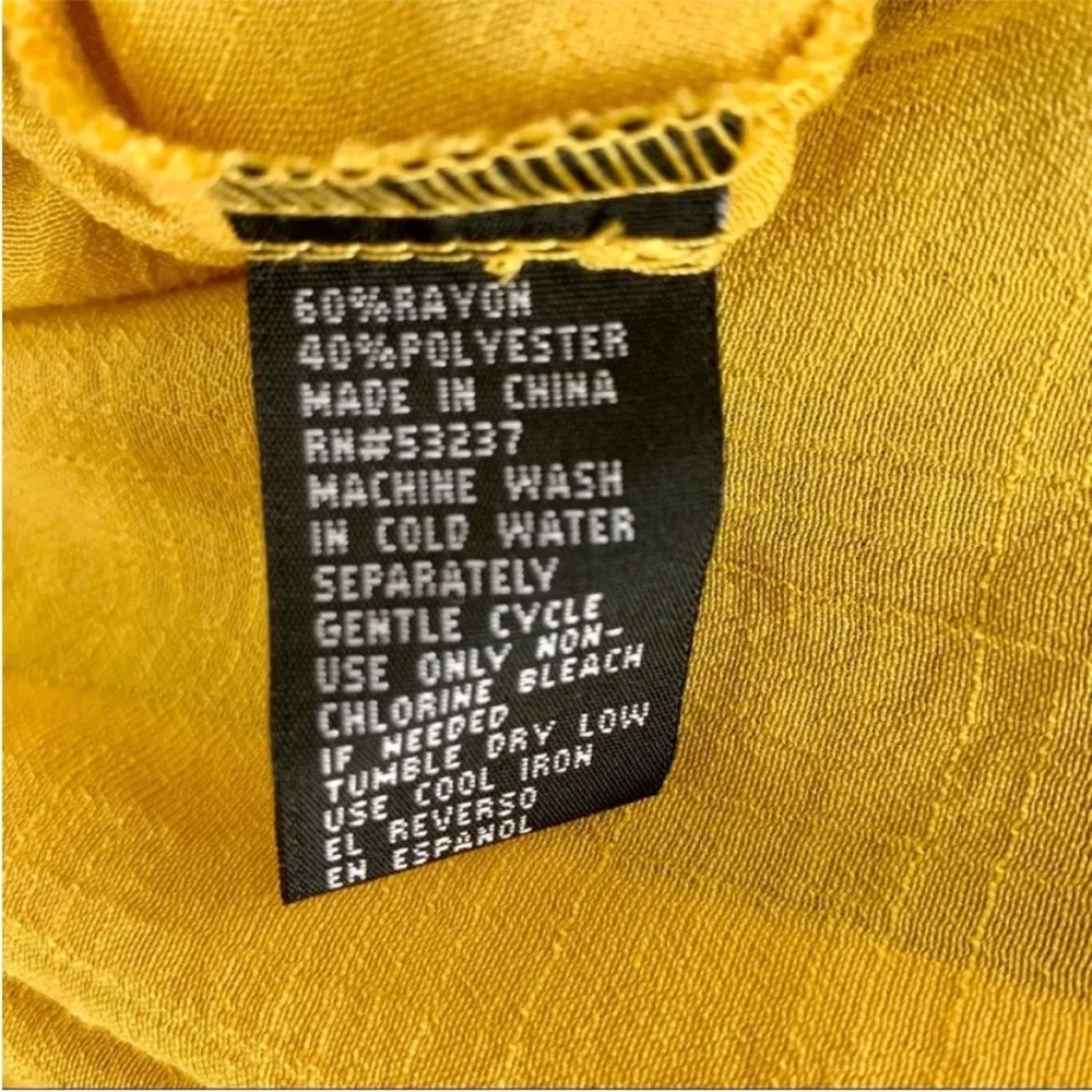 NWT Unique Spectrum Button Down Sleeveless Blouse 3X - Image 9