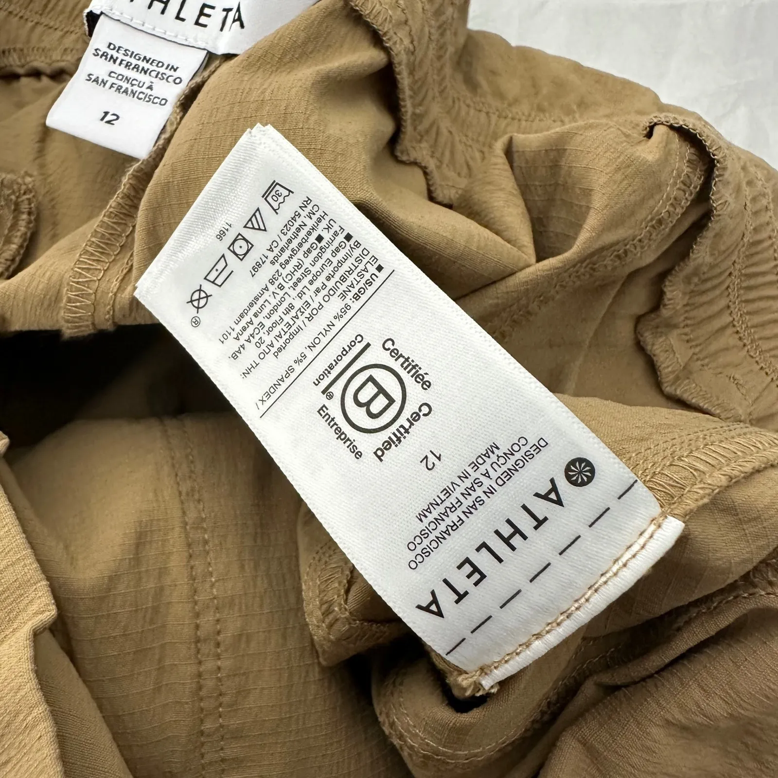 Athleta Trekkie North Pant Women's Size 12 Elastic Waist Snap Hem Travel - Image 5