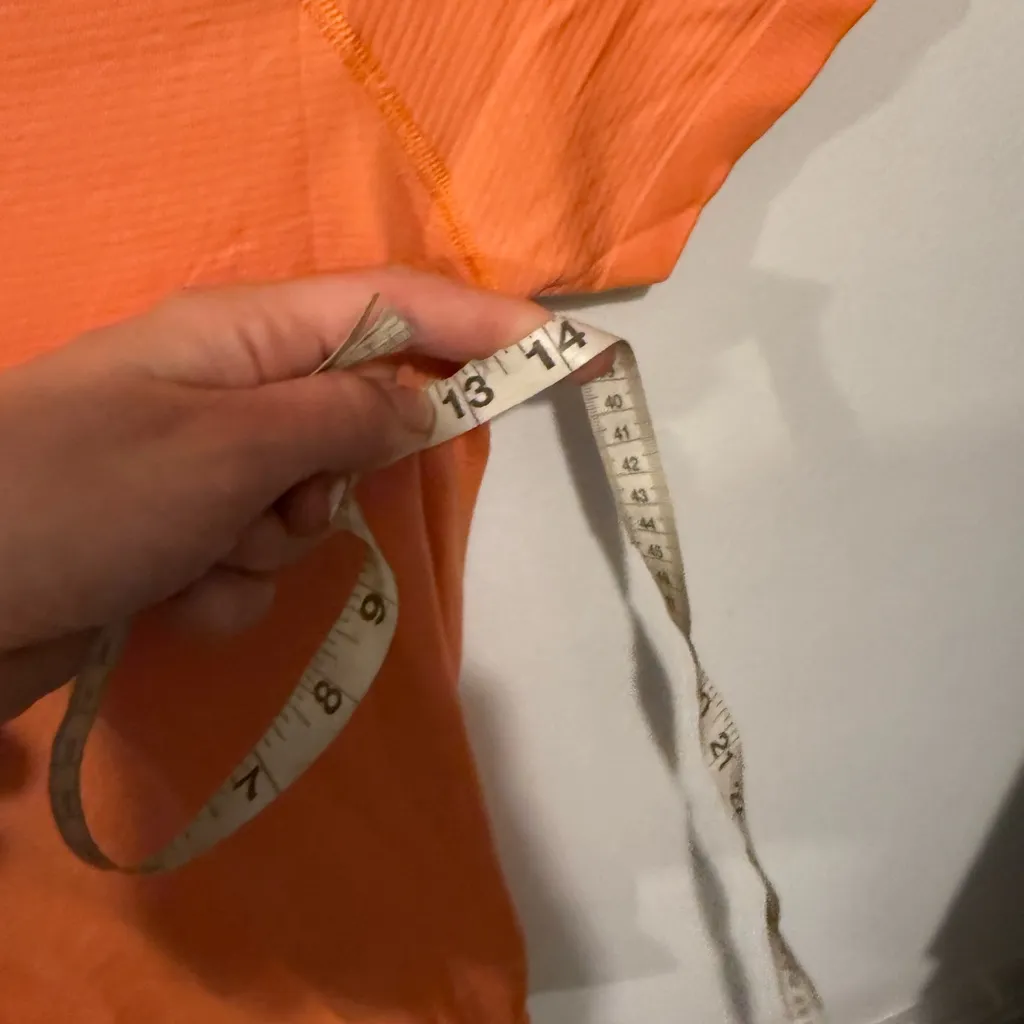 Lululemon top size 2 orange - Image 5