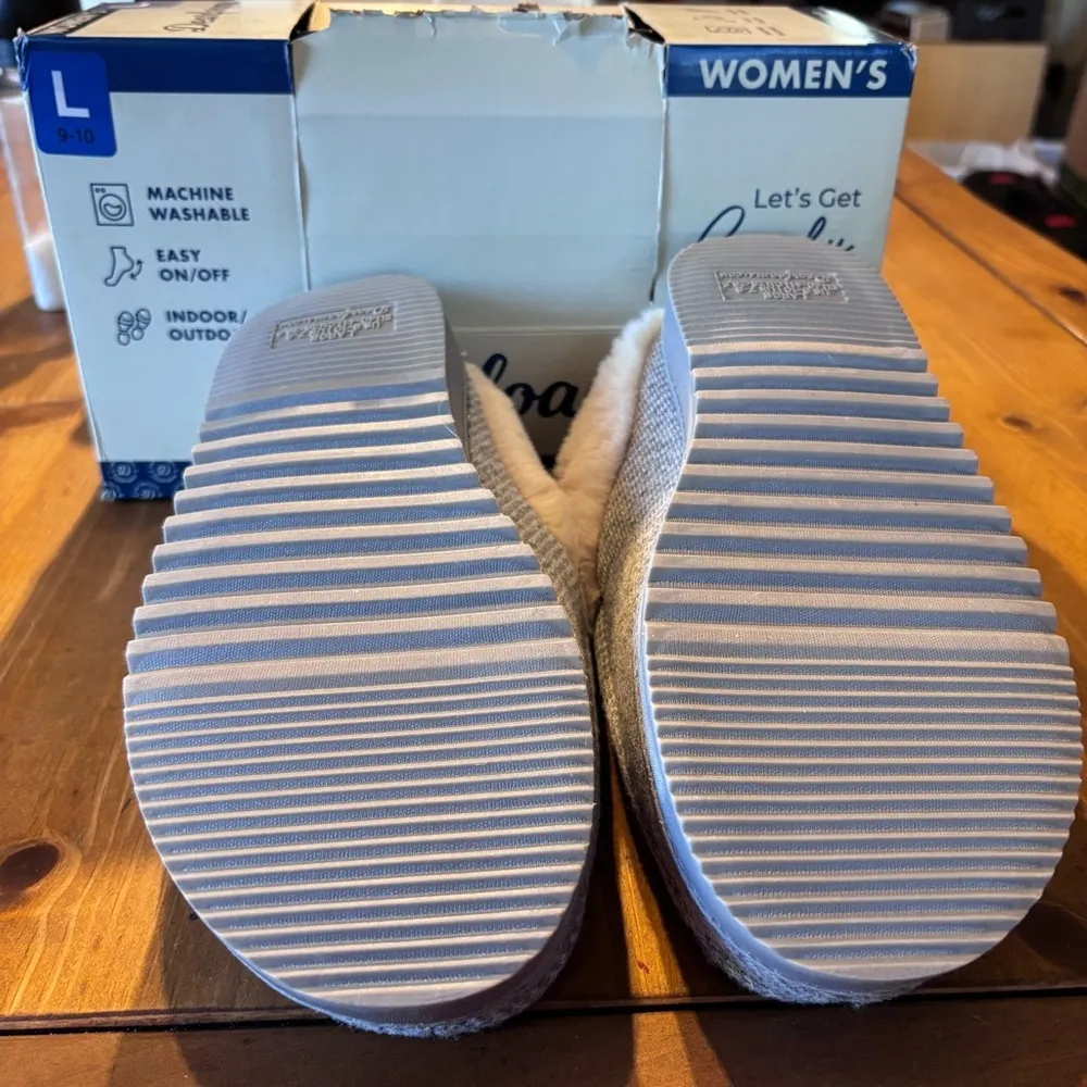 Dearfoams women’s memory foam slip on cozy house shoes slippers gray L(9-10) - Image 7