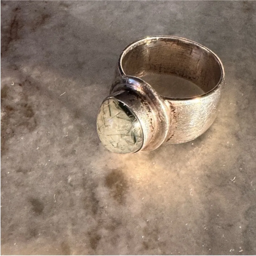 Sundance Rutilated Quartz Silver Ring - Image 2