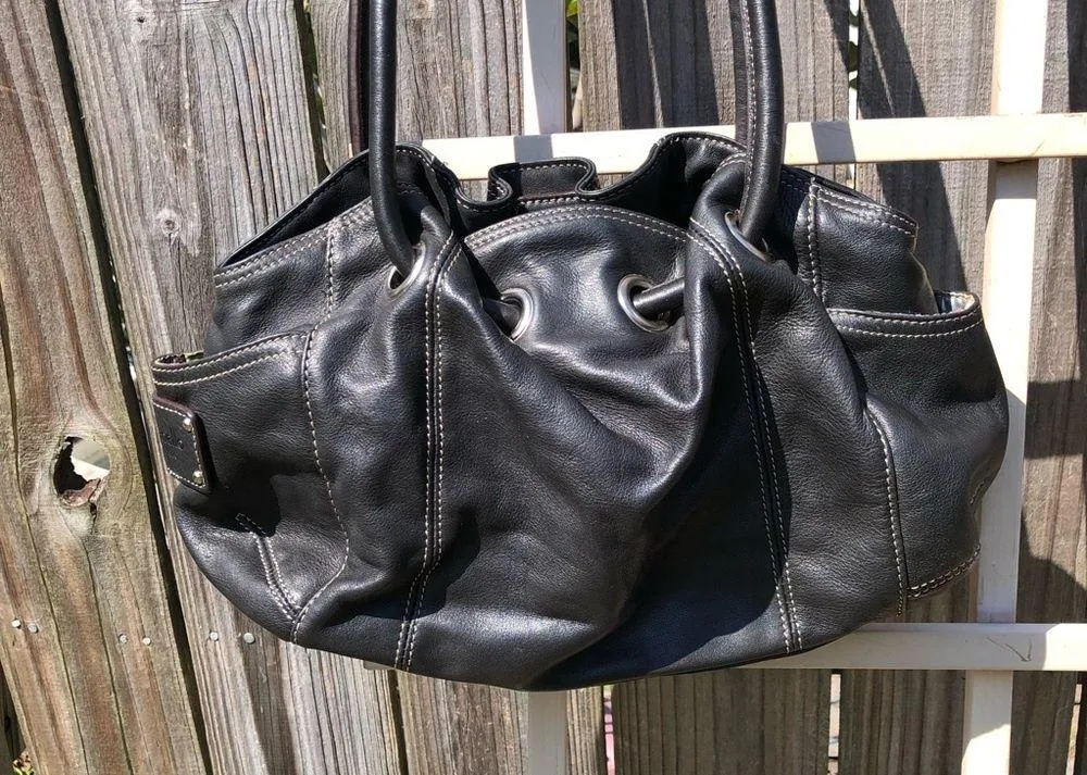 Vintage Tignanello Large Black Leather Shoulder Purse Bag - Image 3