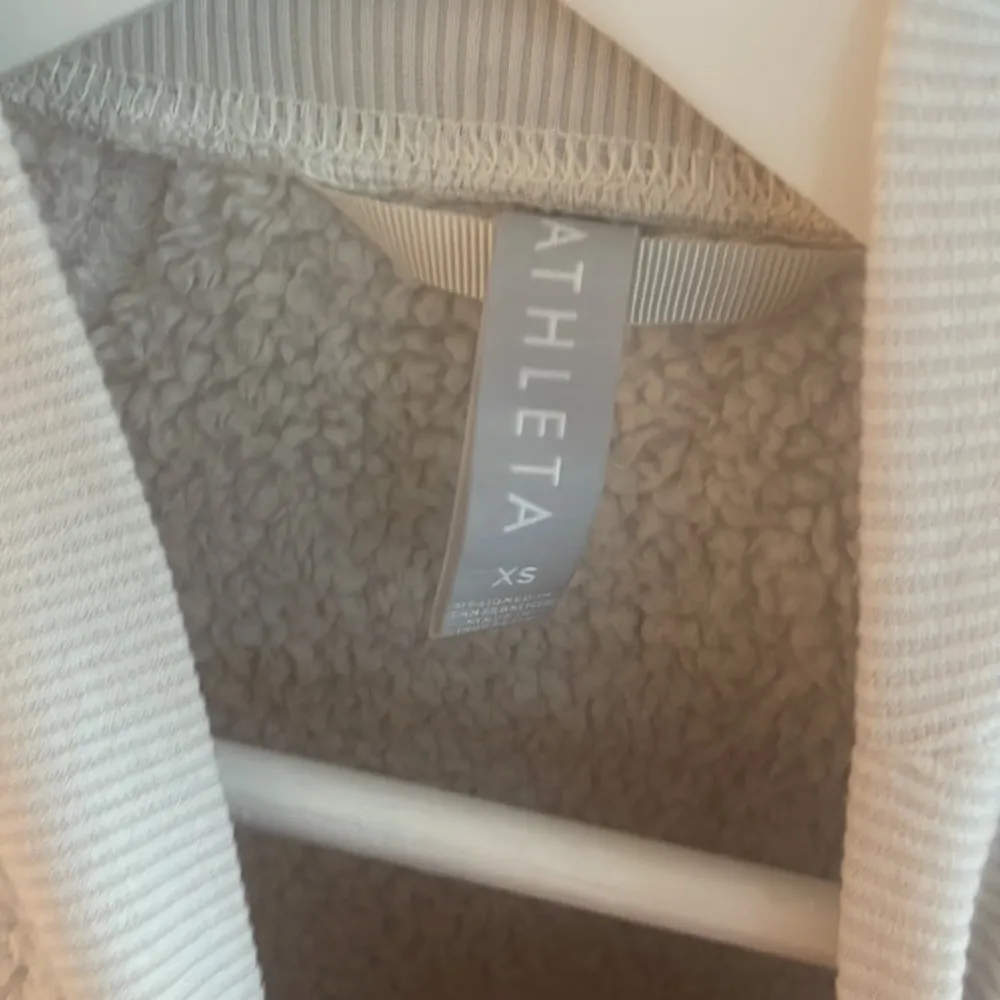 Athleta Asana Sherpa Sweatshirt - Image 4