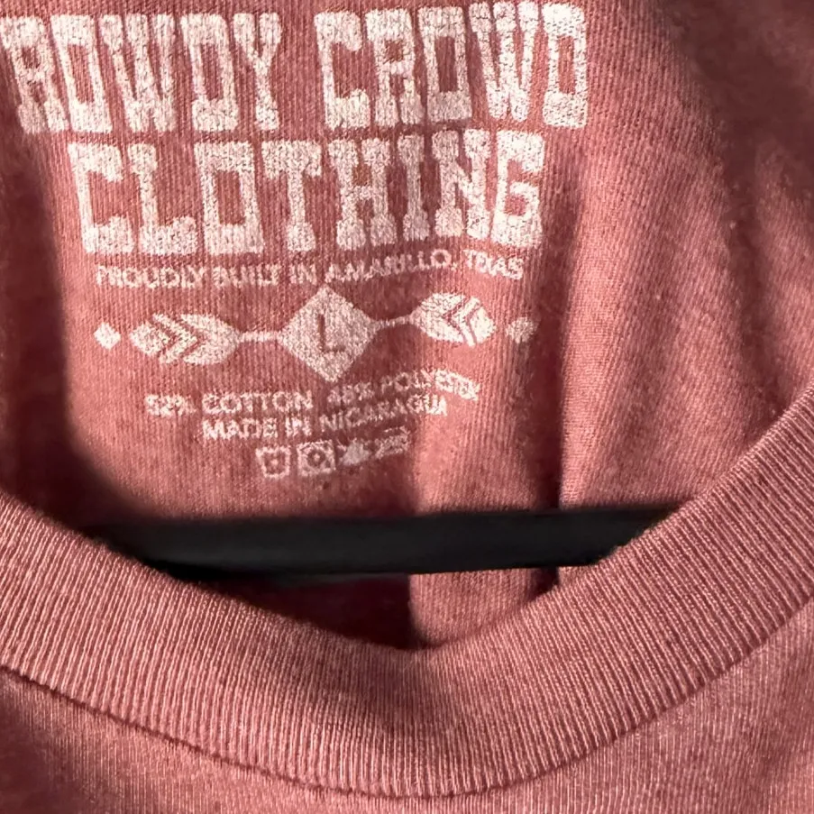 Rowdy Crowd‎ Western Cowboy Hat Graphic Tee Mauve Short Sleeve T - Image 3
