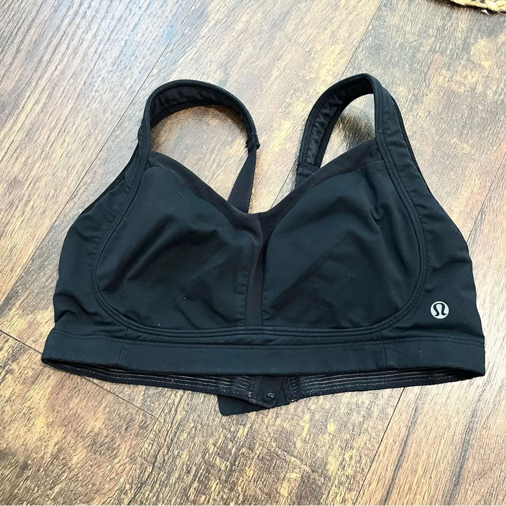 Lululemon Ta Ta Tamer Sports Bra Size 32C Dark Gray /Black - Image 3