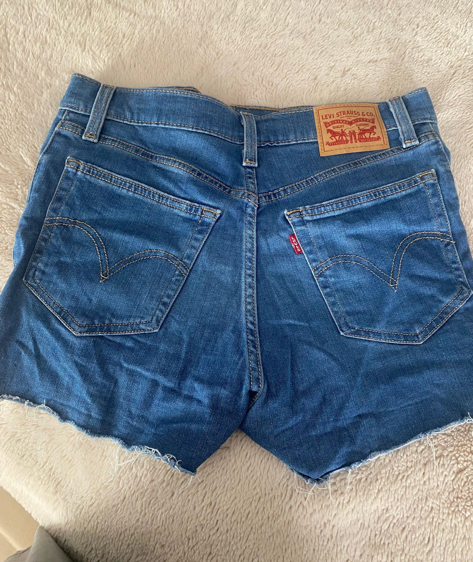 Levi’s Levi Shorts - Image 2