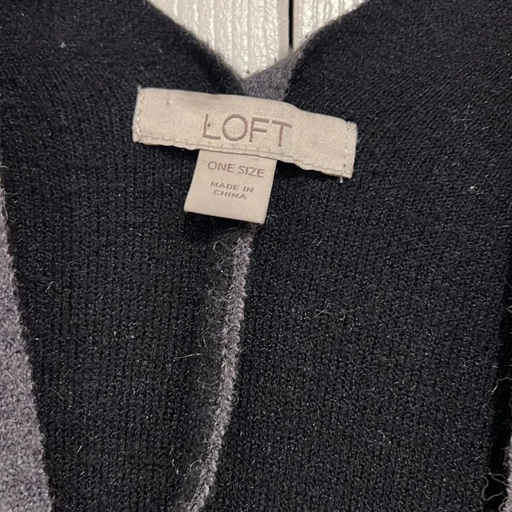 LOFT Sweater Poncho - Image 5