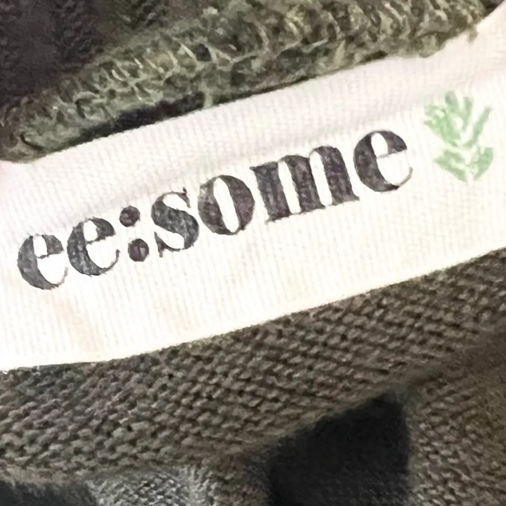 EE:SOME Dark Green Long Sleeve Scoop Neck Tie Front Sweater Top Size XL - Image 6