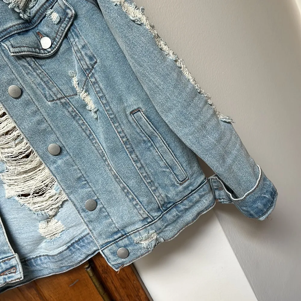 Wild fable distressed jean jacket - Image 3