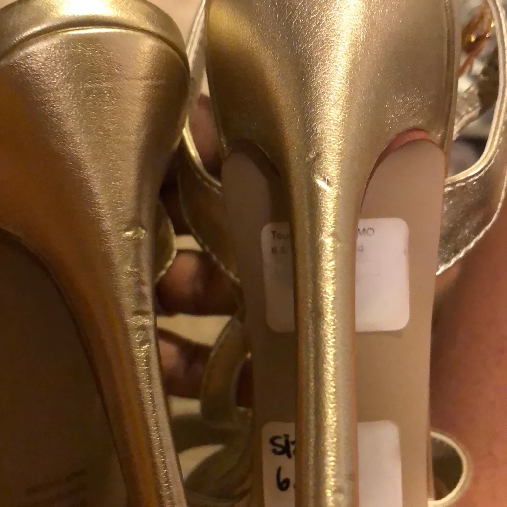 Size 6.5B gold w/ rhinestones platform - Image 5