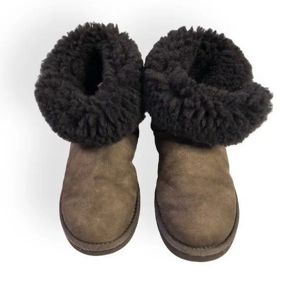 UGG Women’s Brown Bailey Button Genuine Leather Boots - Image 4