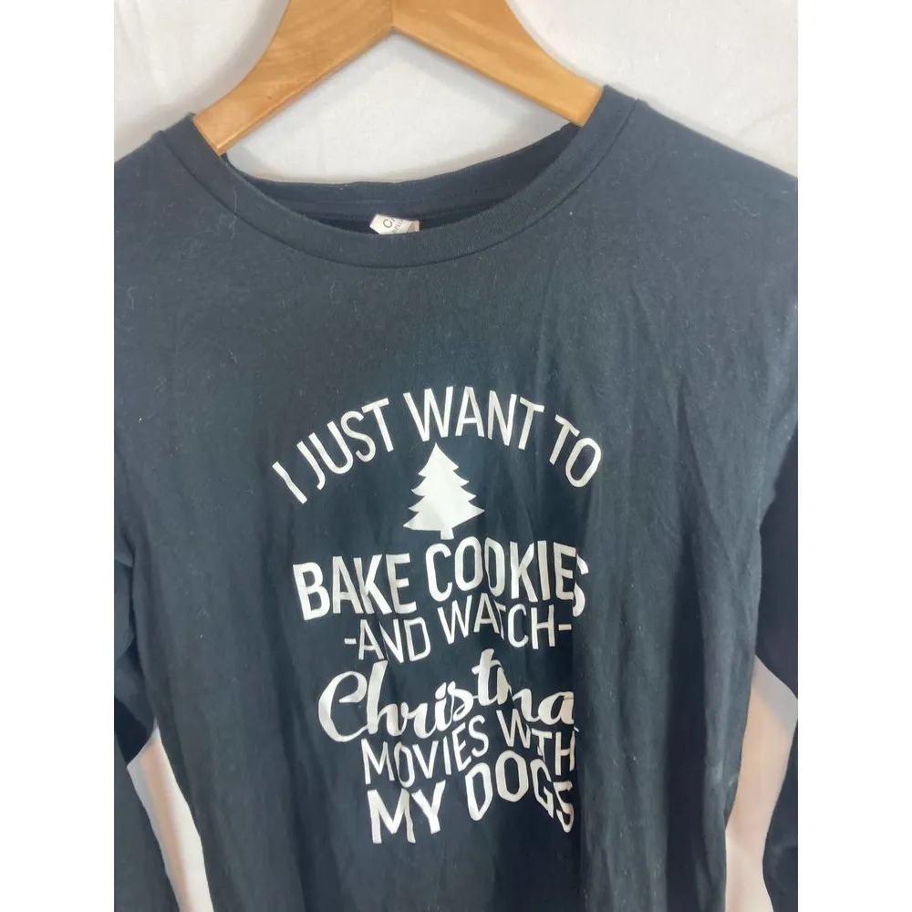 Bella Canvas I Want to Bake Cookies with My Dog Christmas Tshirt Size Small - Image 2