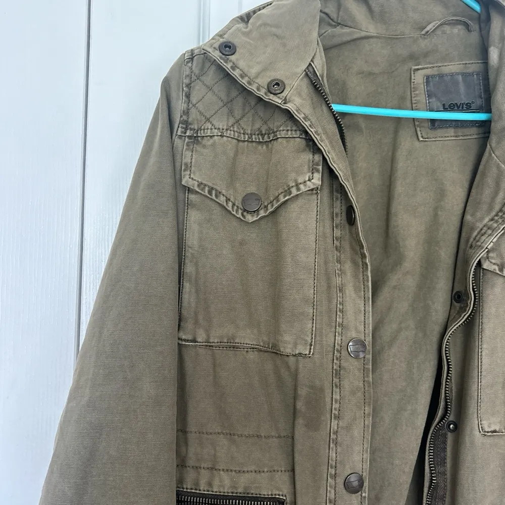 Levi’s Khaki Green Jacket - Image 3